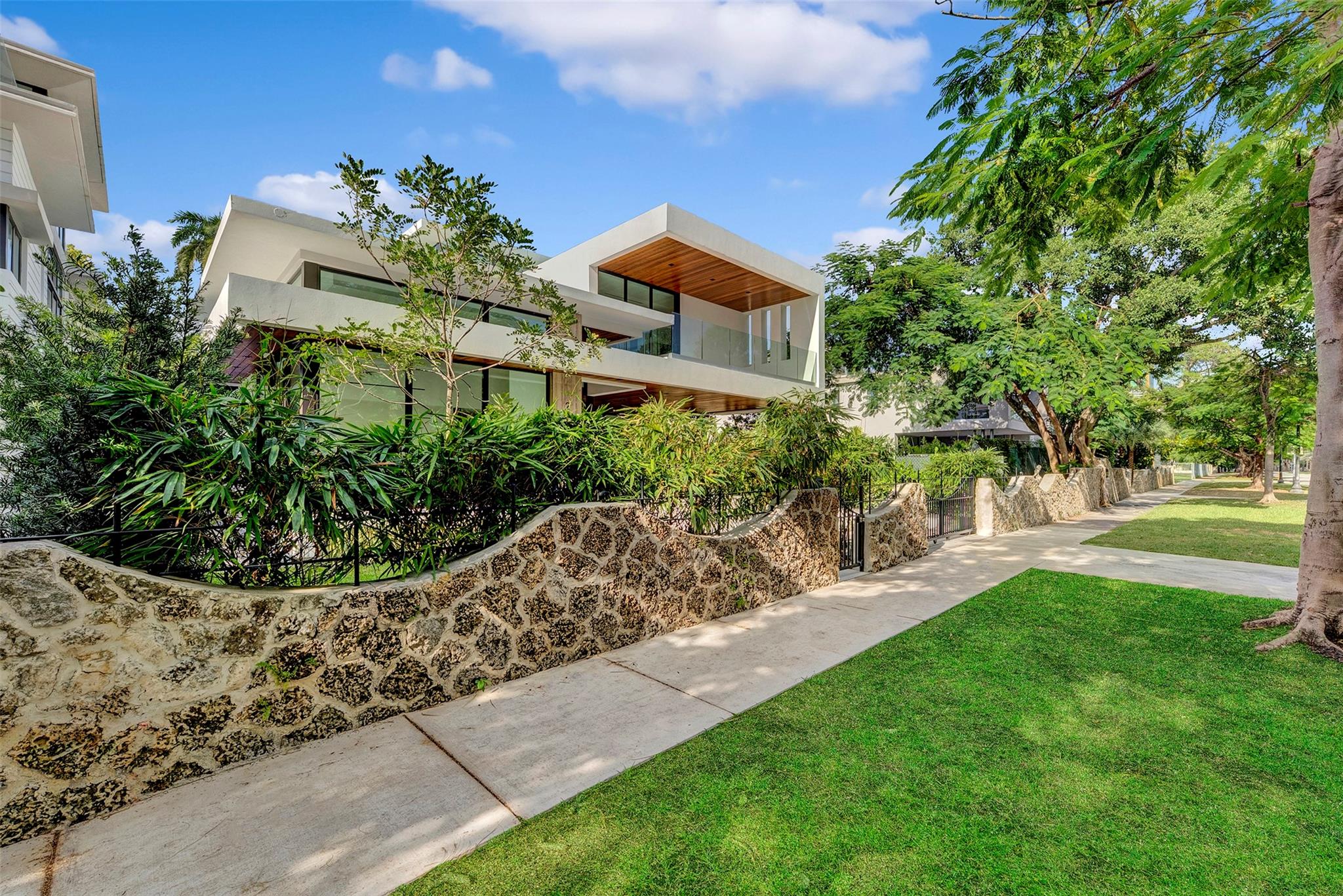 2130 S Miami Avenue, Miami, FL 33129