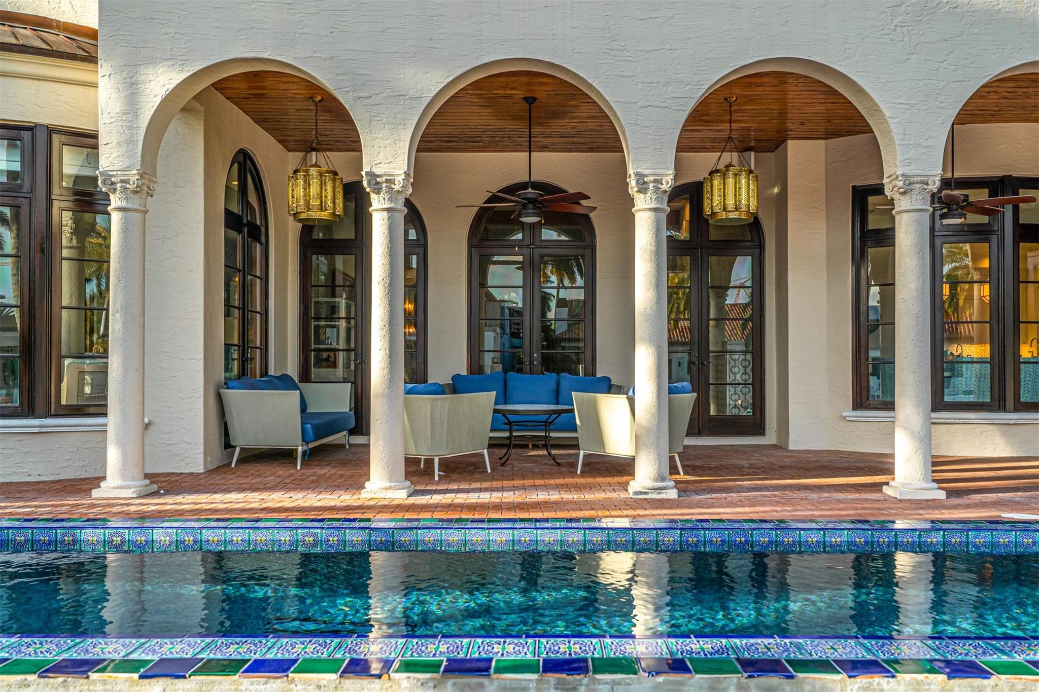 2530 Laguna Drive, Fort Lauderdale, FL 33316