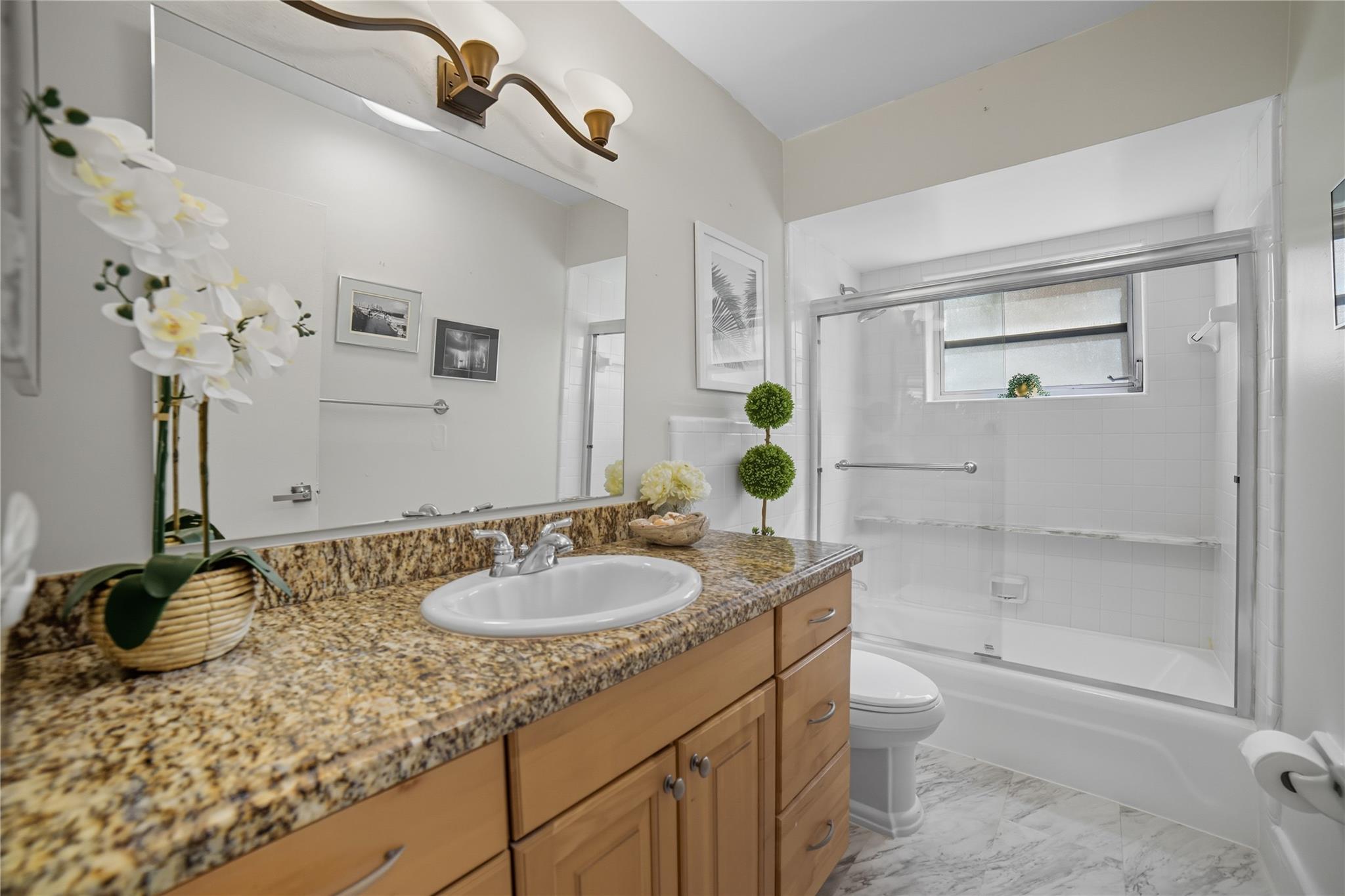 7505 NW 40th Place, Coral Springs, FL 33065