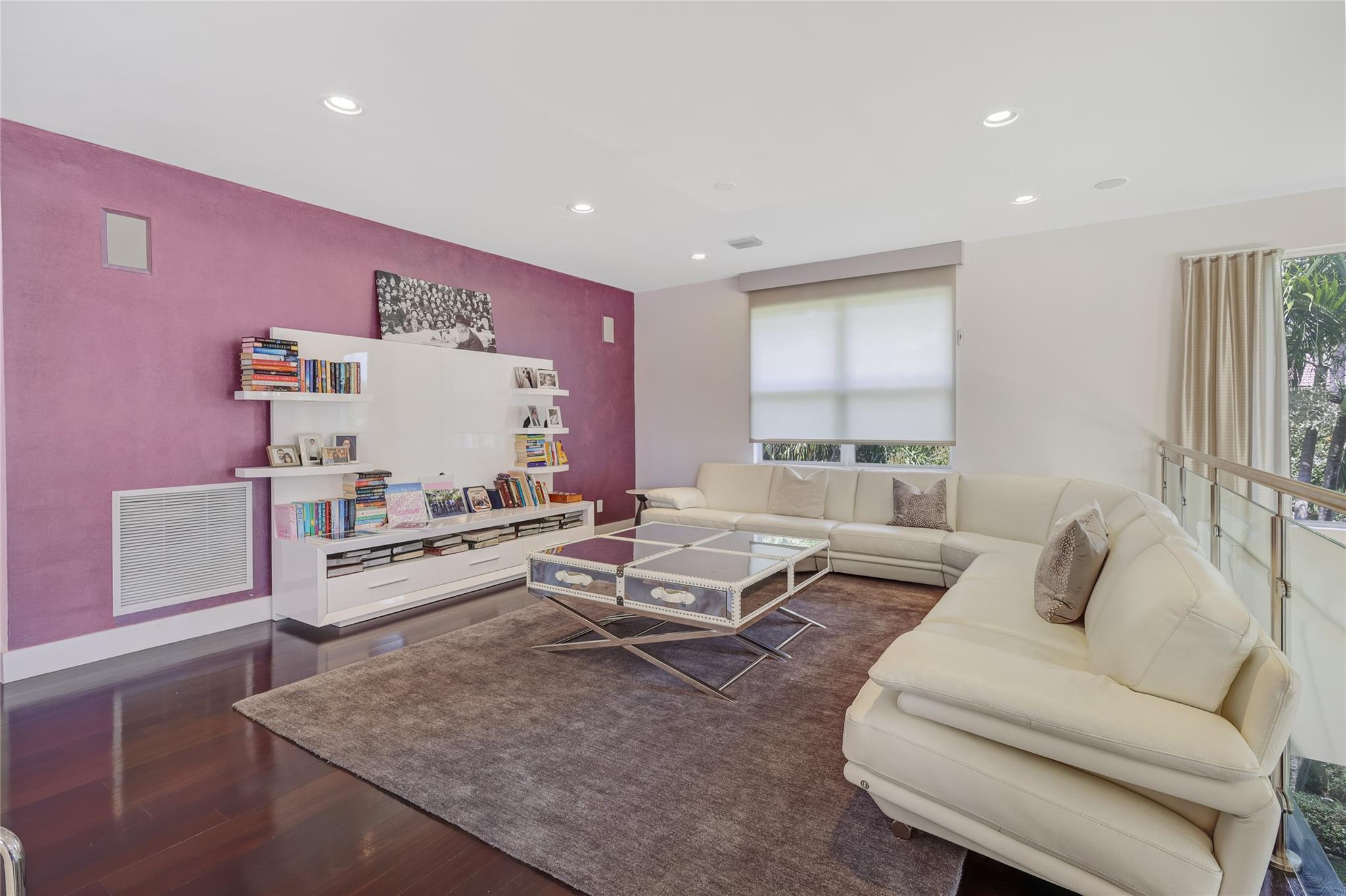 Photo for 10792 Pine Lodge Trail, Davie, FL 33328 - Listing #FX-10511577 10792 Pine Lodge Trail, Davie, FL 33328