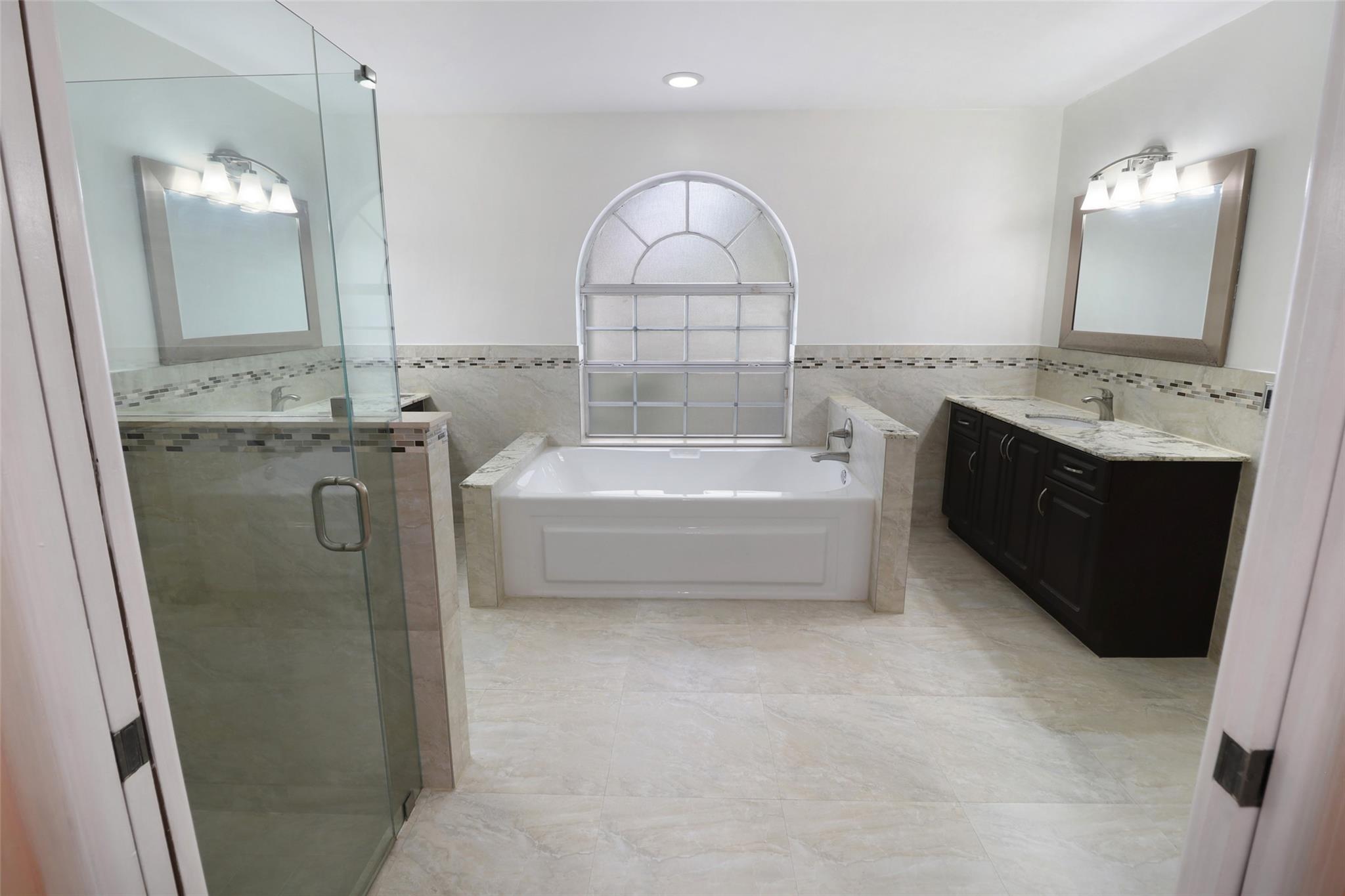 5743 NW 100th Way, Coral Springs, FL 33076