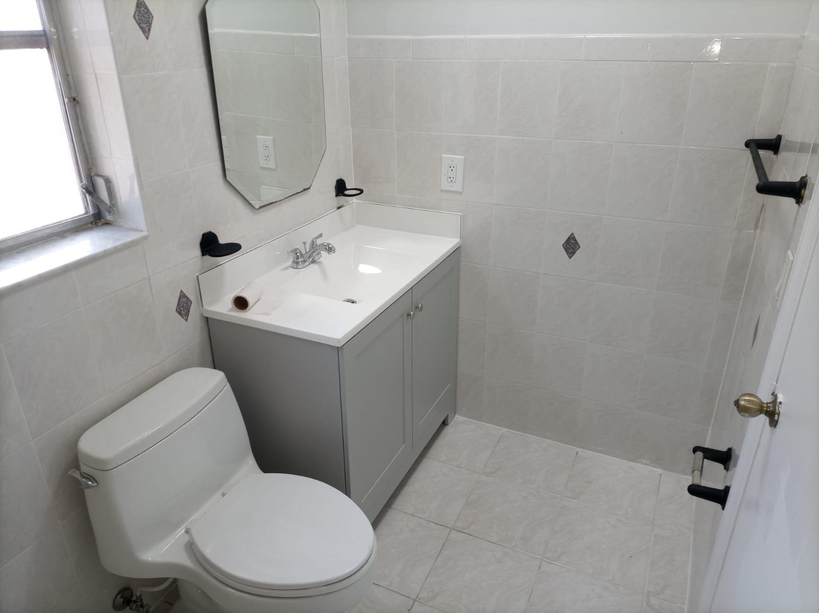 4000 NW Woodside Drive, Coral Springs, FL 33065