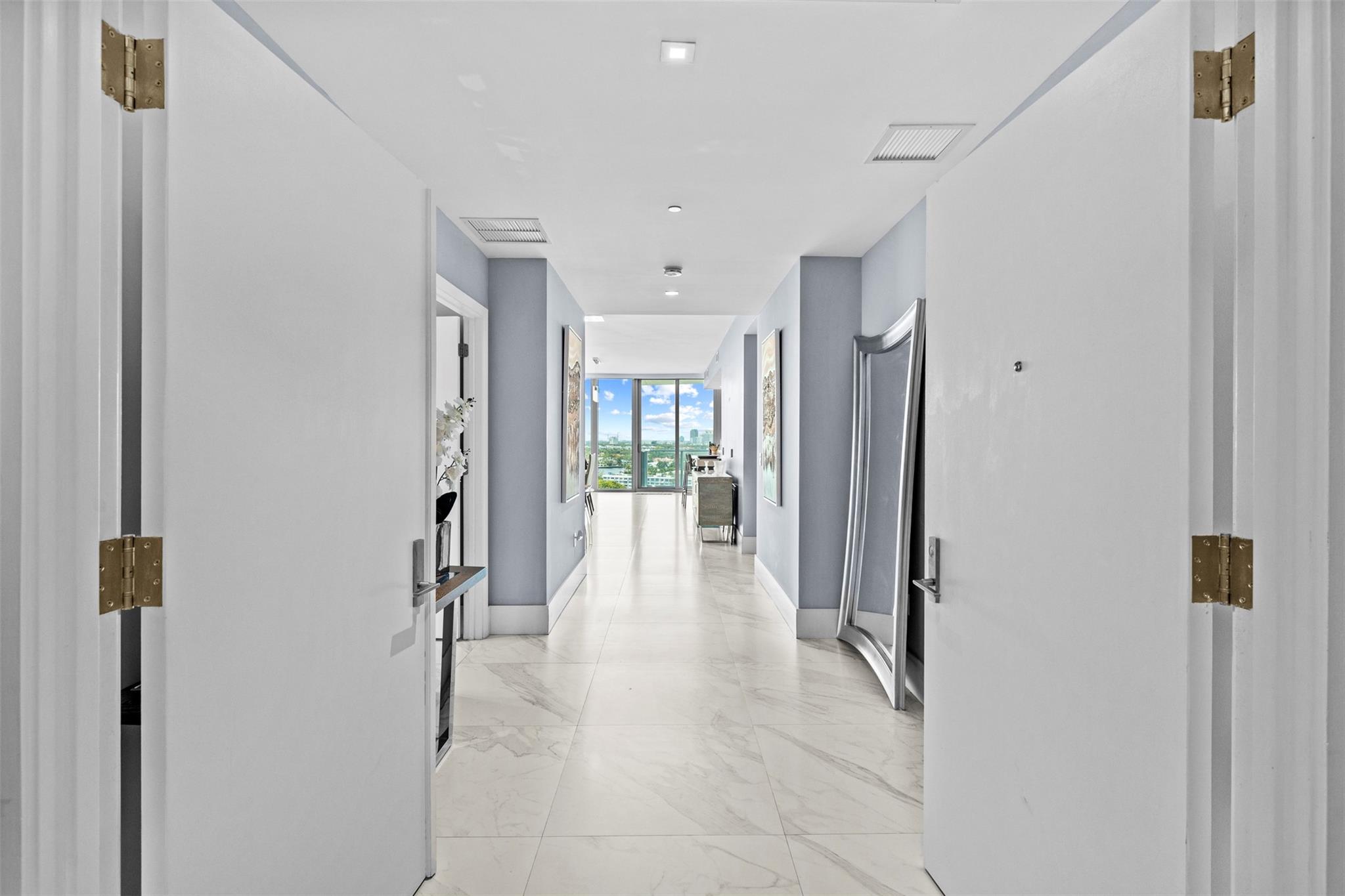 Photo for 701 N Fort Lauderdale Beach Boulevard, 1205, Fort Lauderdale, FL 33304 - Listing #FX-10514658 701 N Fort Lauderdale Beach Boulevard, 1205, Fort Lauderdale, FL 33304