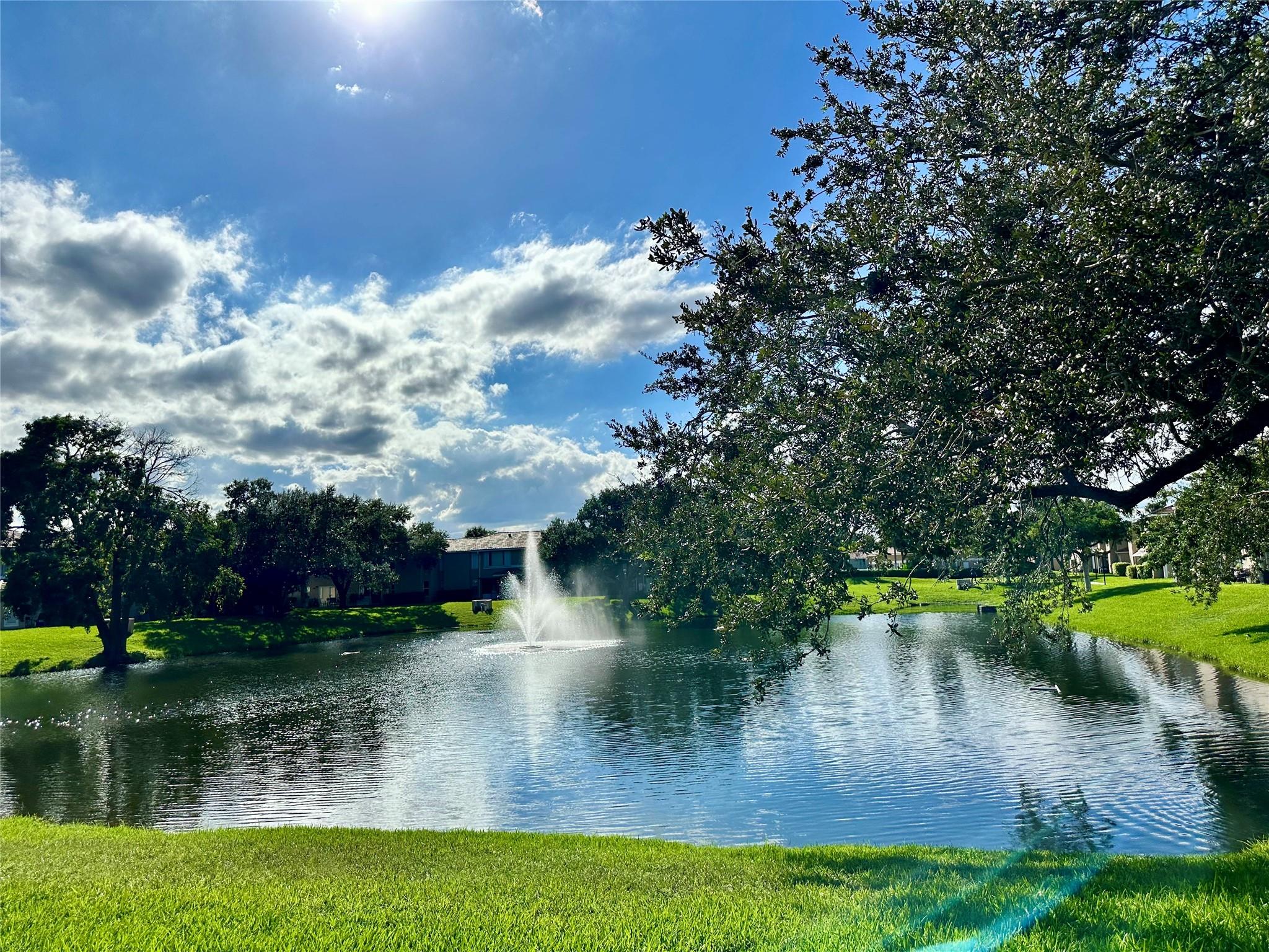 930 Twin Lakes Drive 8-P, Coral Springs, FL 33071