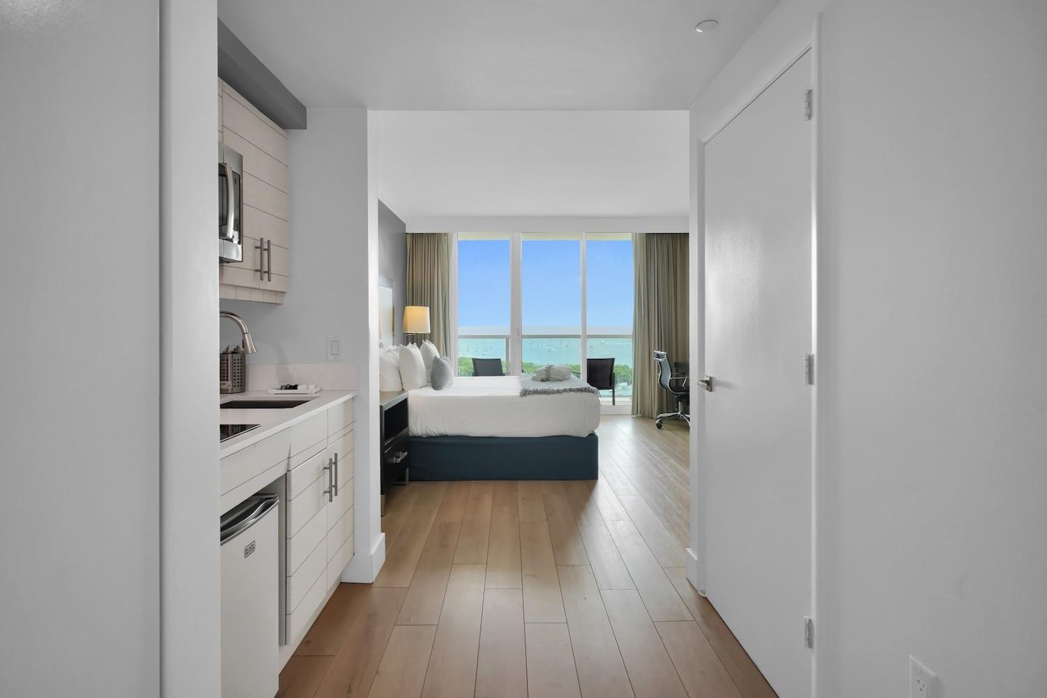 2889 Mcfarlane Road 1516, Miami, FL 33133