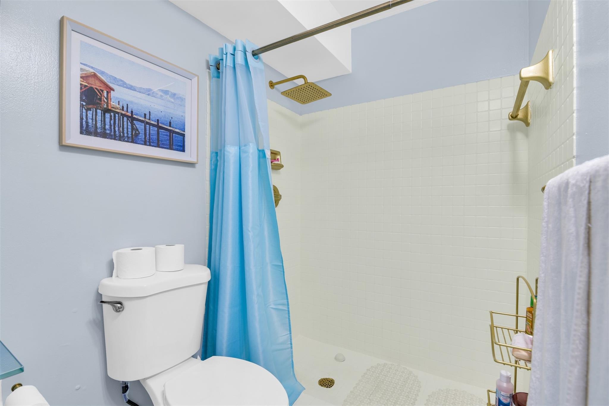 Photo for 935 NE 199th Street, 103-16, Miami, FL 33179 - Listing #FX-10489741 935 NE 199th Street, 103-16, Miami, FL 33179