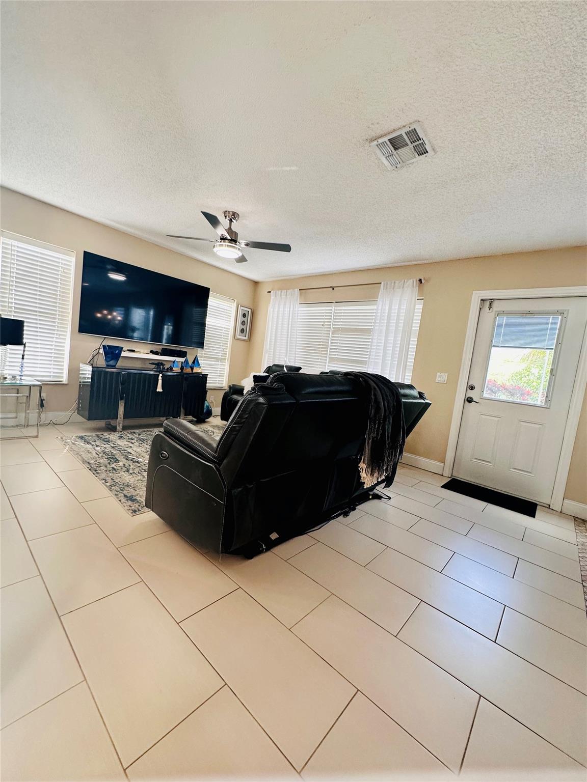 5522 NW 125th Terrace, Coral Springs, FL 33076