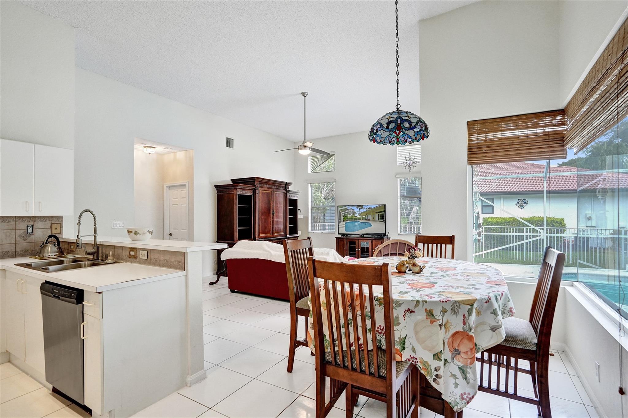 6411 NW 41st Street, Coral Springs, FL 33067