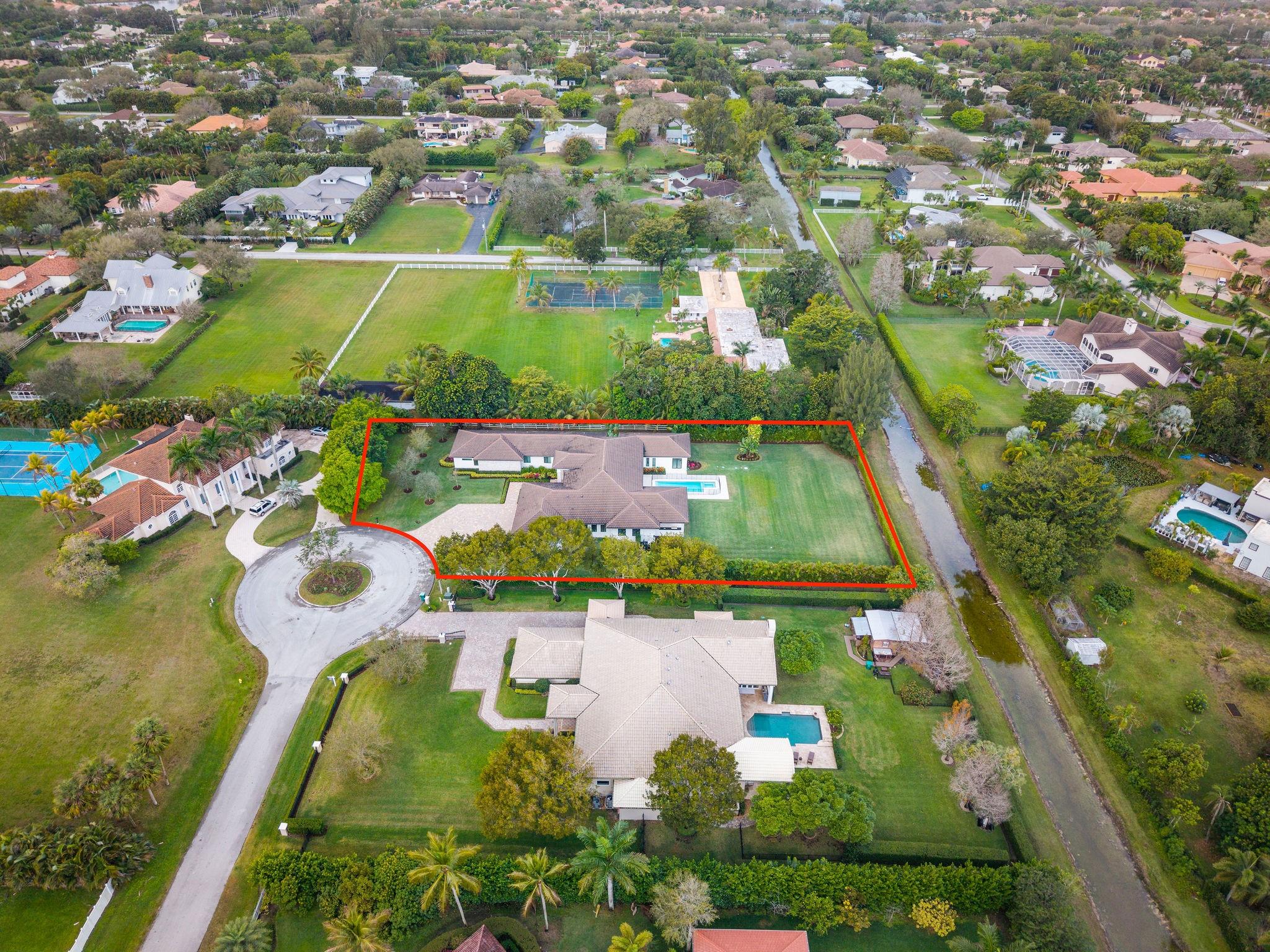 11861 NW 9 Street, Plantation, FL 33325