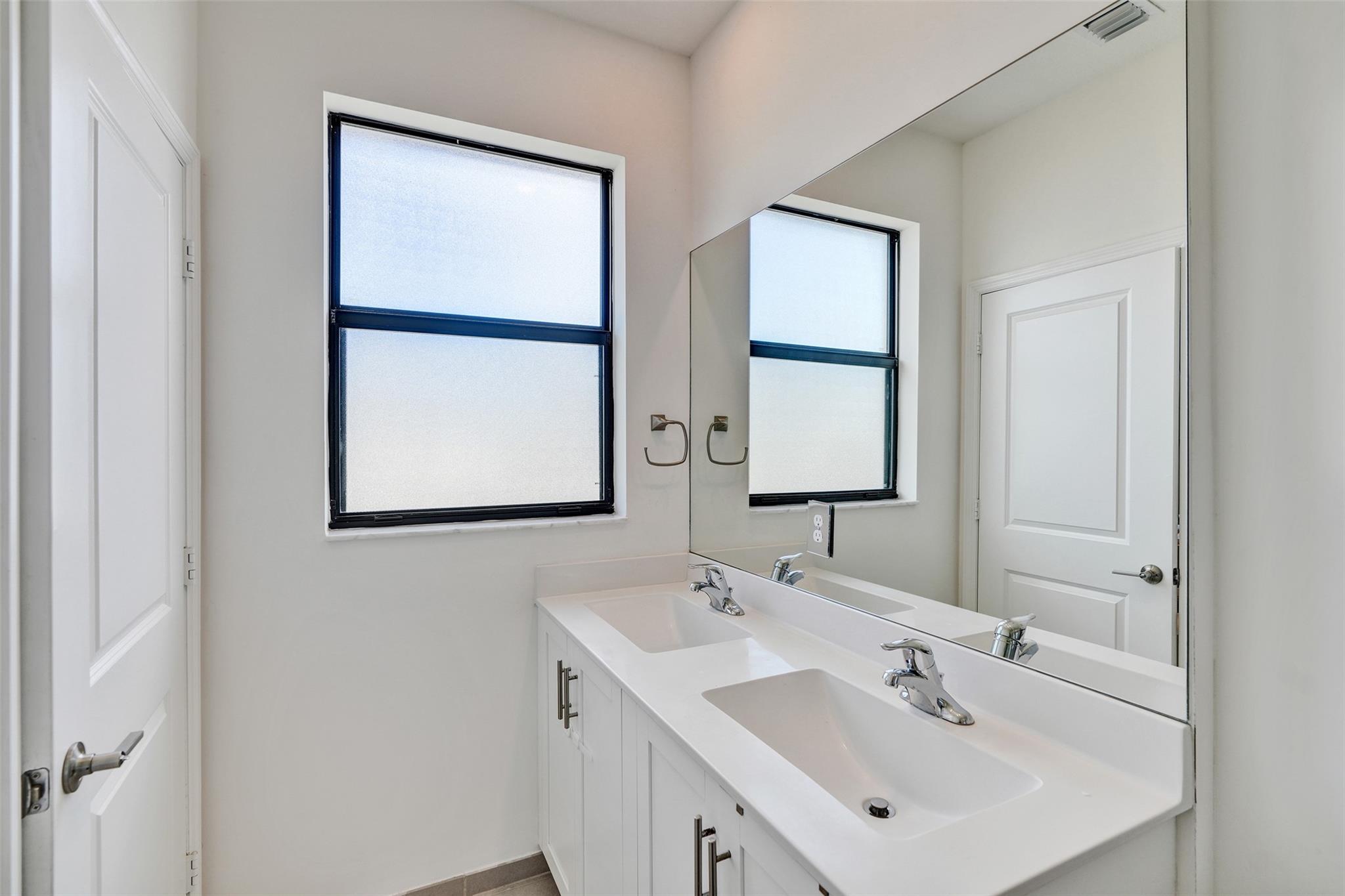 20741 NE 5th Court, Miami, FL 33179