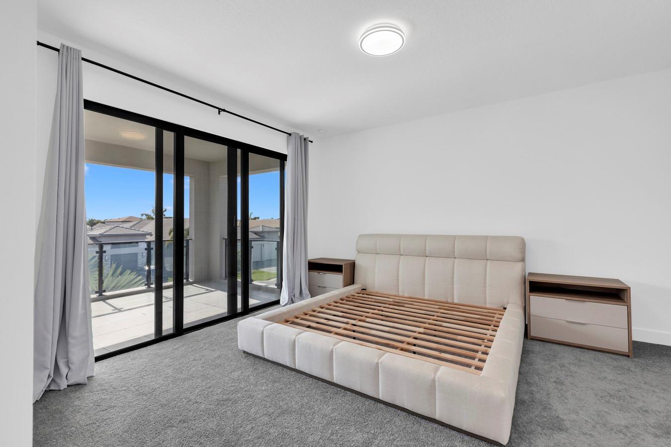 2nd Larger Suiteon 2nd Floor with Balcony