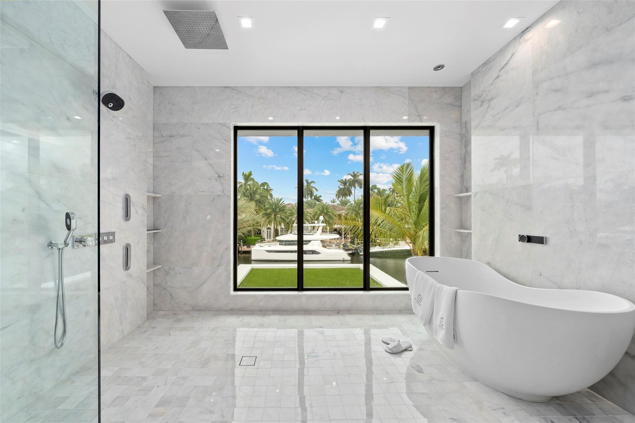 24 Fiesta Way, Fort Lauderdale, FL 33301