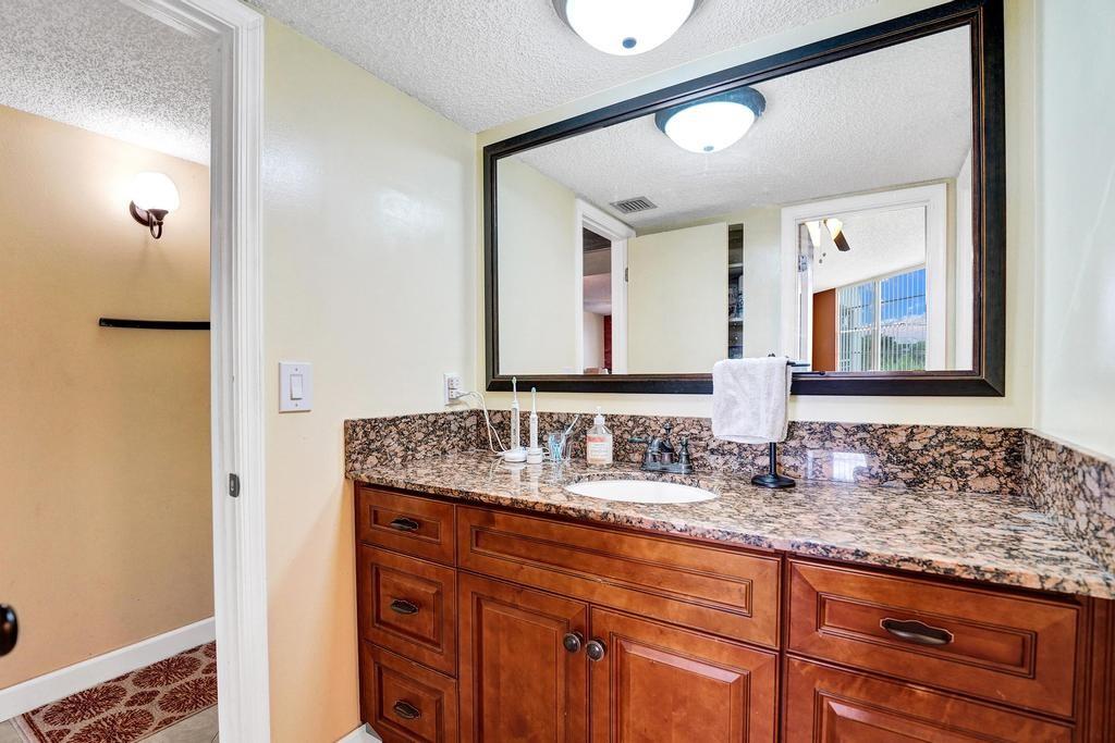 Photo for 9230 Lagoon Place, 406, Davie, FL 33324 - Listing #FX-10527214 9230 Lagoon Place, 406, Davie, FL 33324