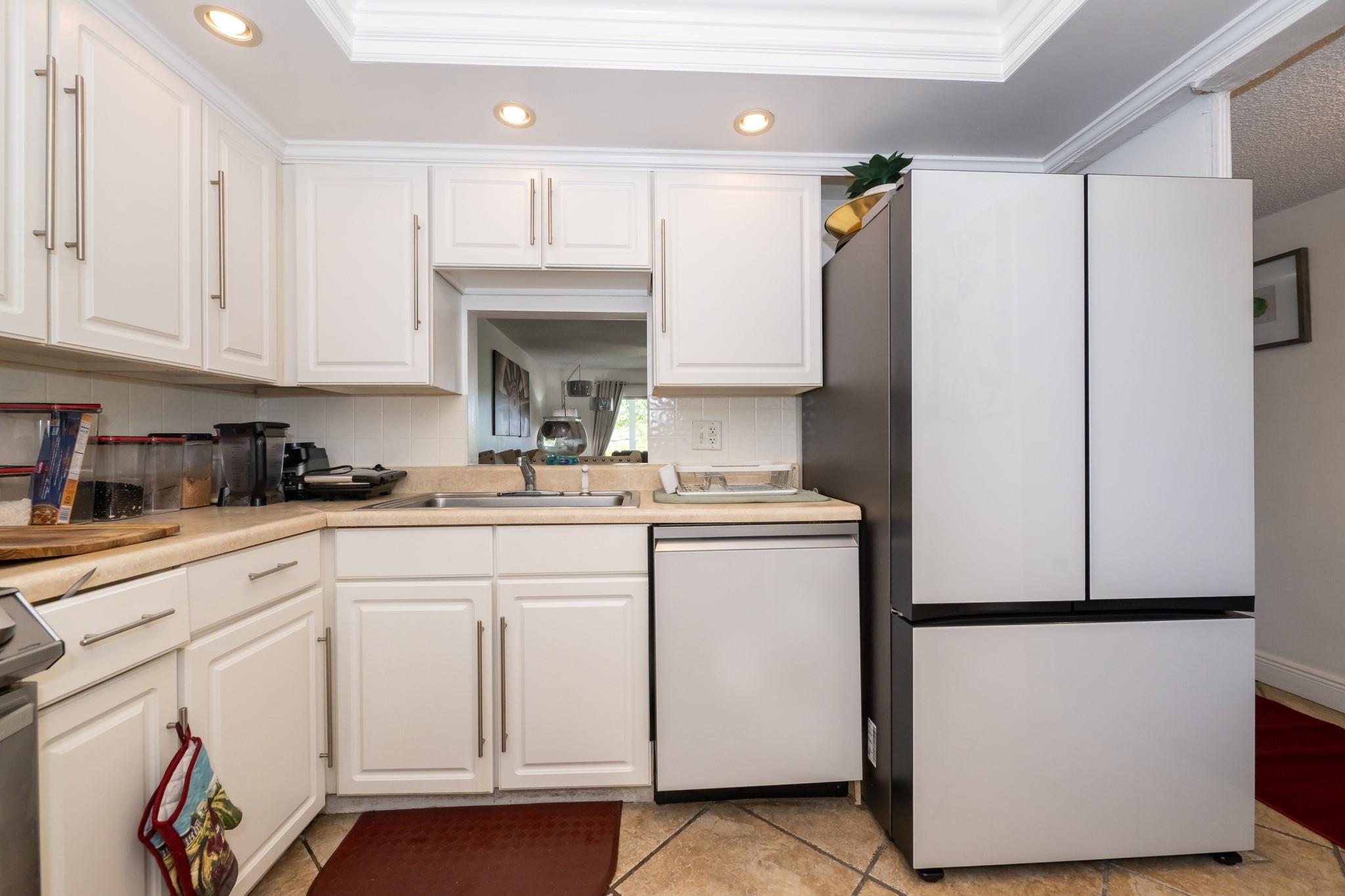 8821 NW 38th Drive 205A, Coral Springs, FL 33065