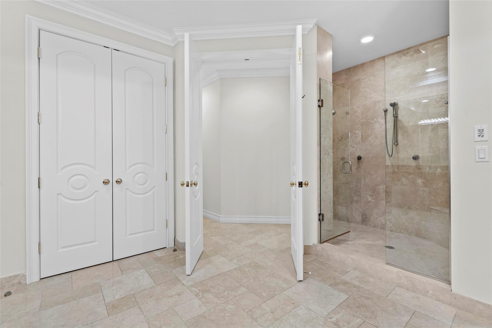 1965 SE 21st Avenue, Fort Lauderdale, FL 33316