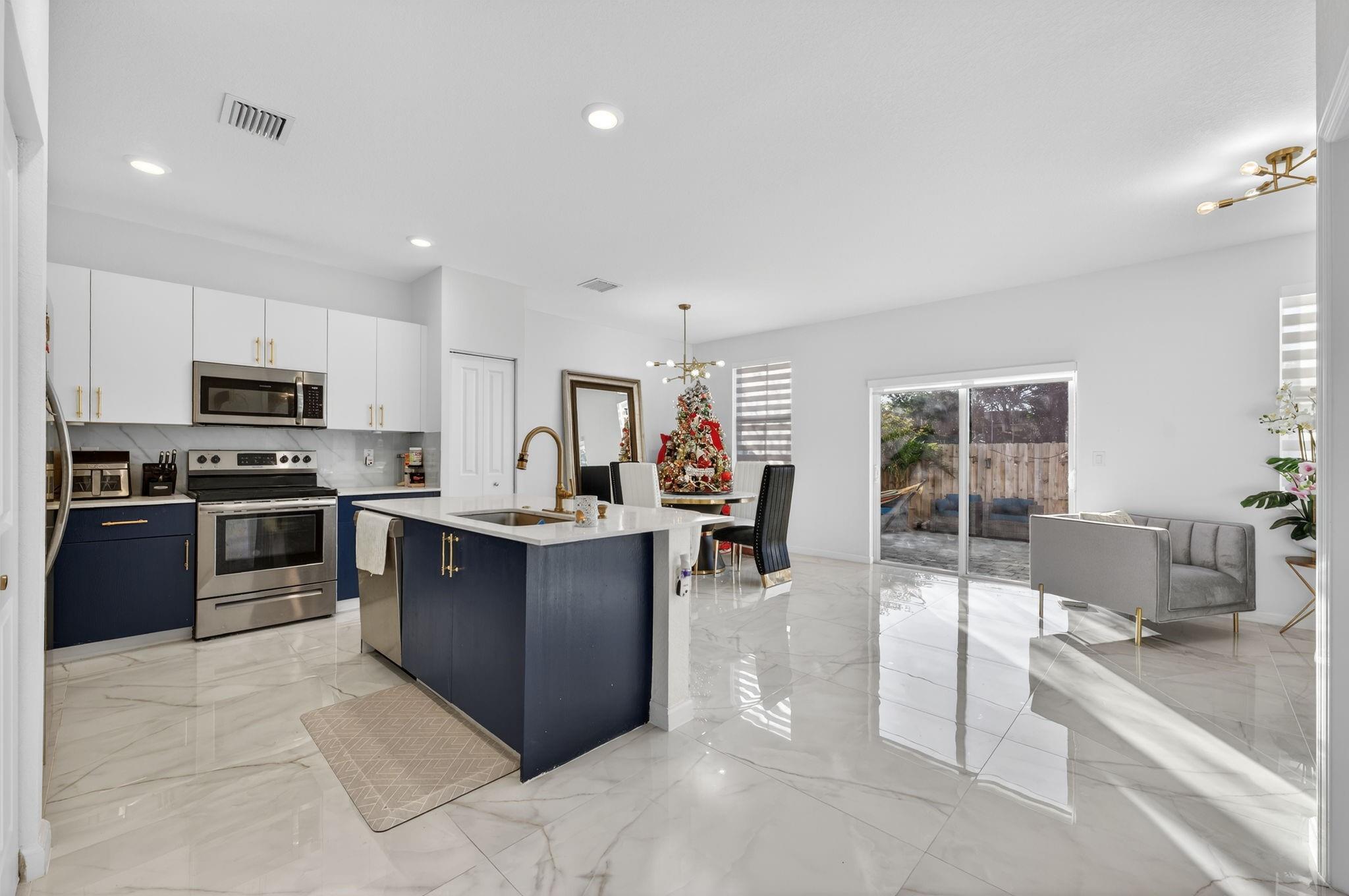 4668 NW 120th Way, Coral Springs, FL 33076