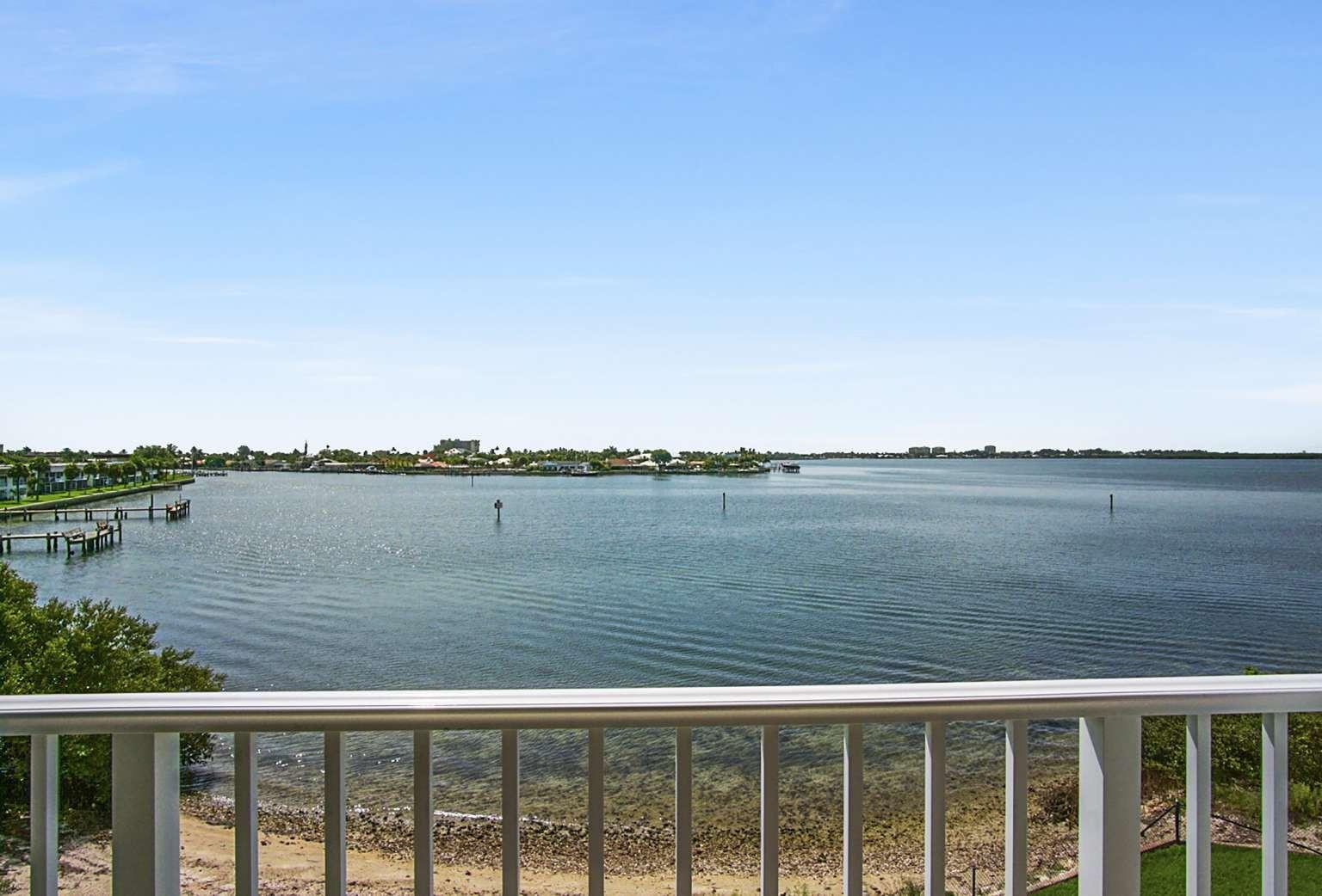 Photo for 3 Harbour Isle Drive E, 302, Fort Pierce, FL 34949 - listing #FX-10536613 3 Harbour Isle Drive E, 302, Fort Pierce, FL 34949