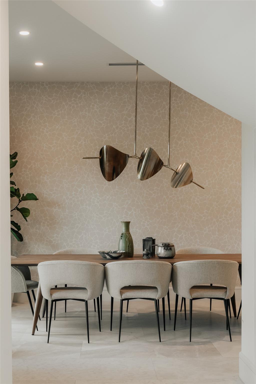 2300 NE 34th Court, Lighthouse Point, FL 33064