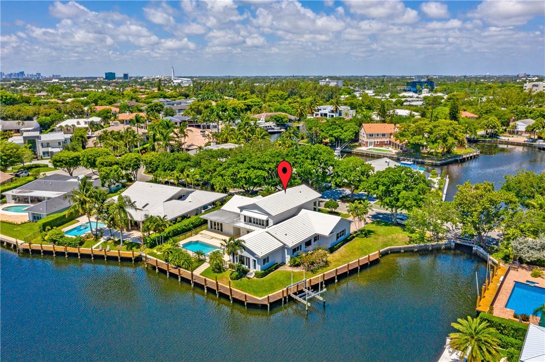 2 Compass Lane, Fort Lauderdale, FL 33308