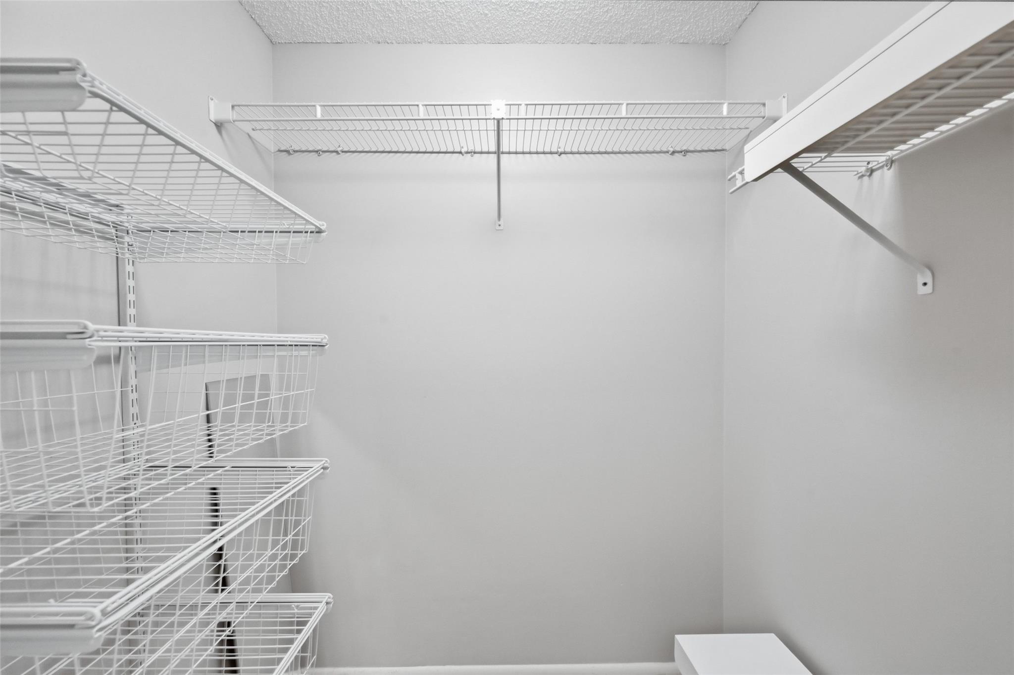 392 NW 113th Terrace, Coral Springs, FL 33071