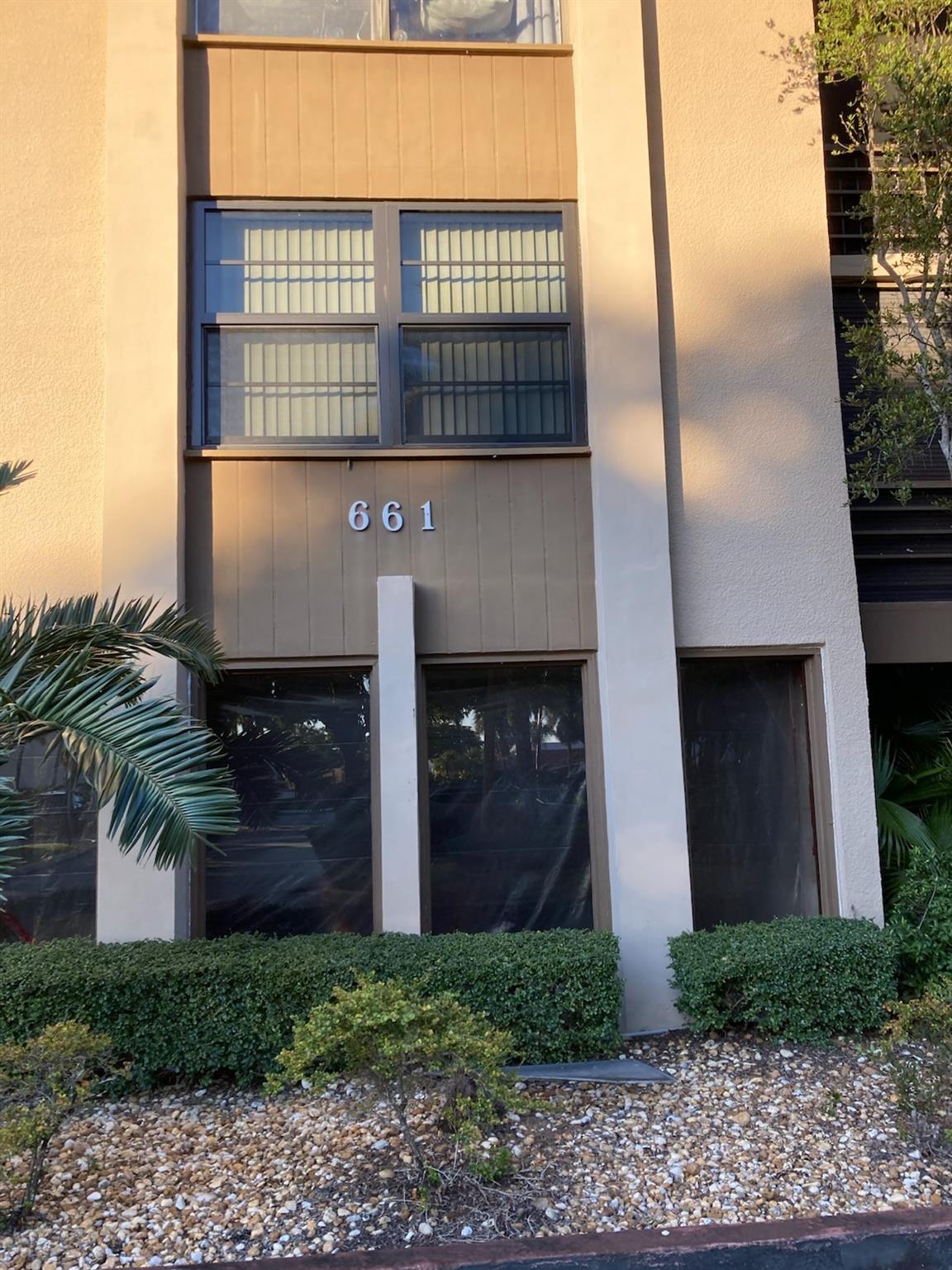 661 NE 195th Street 314, Miami, FL 33179