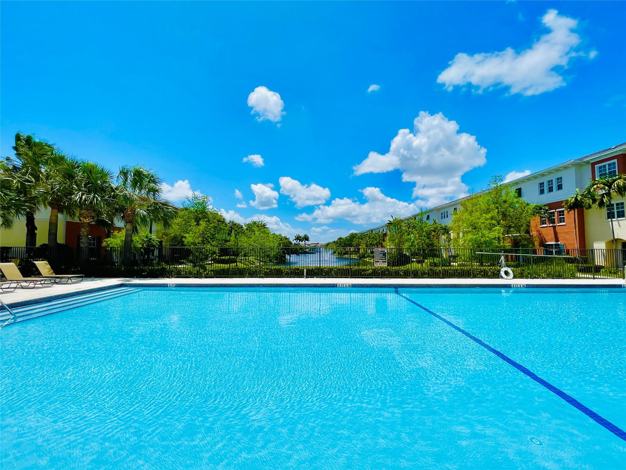 Photo for 621 SW 1st Avenue, 621, Pompano Beach, FL 33060 - Listing #FX-10514485 621 SW 1st Avenue, 621, Pompano Beach, FL 33060