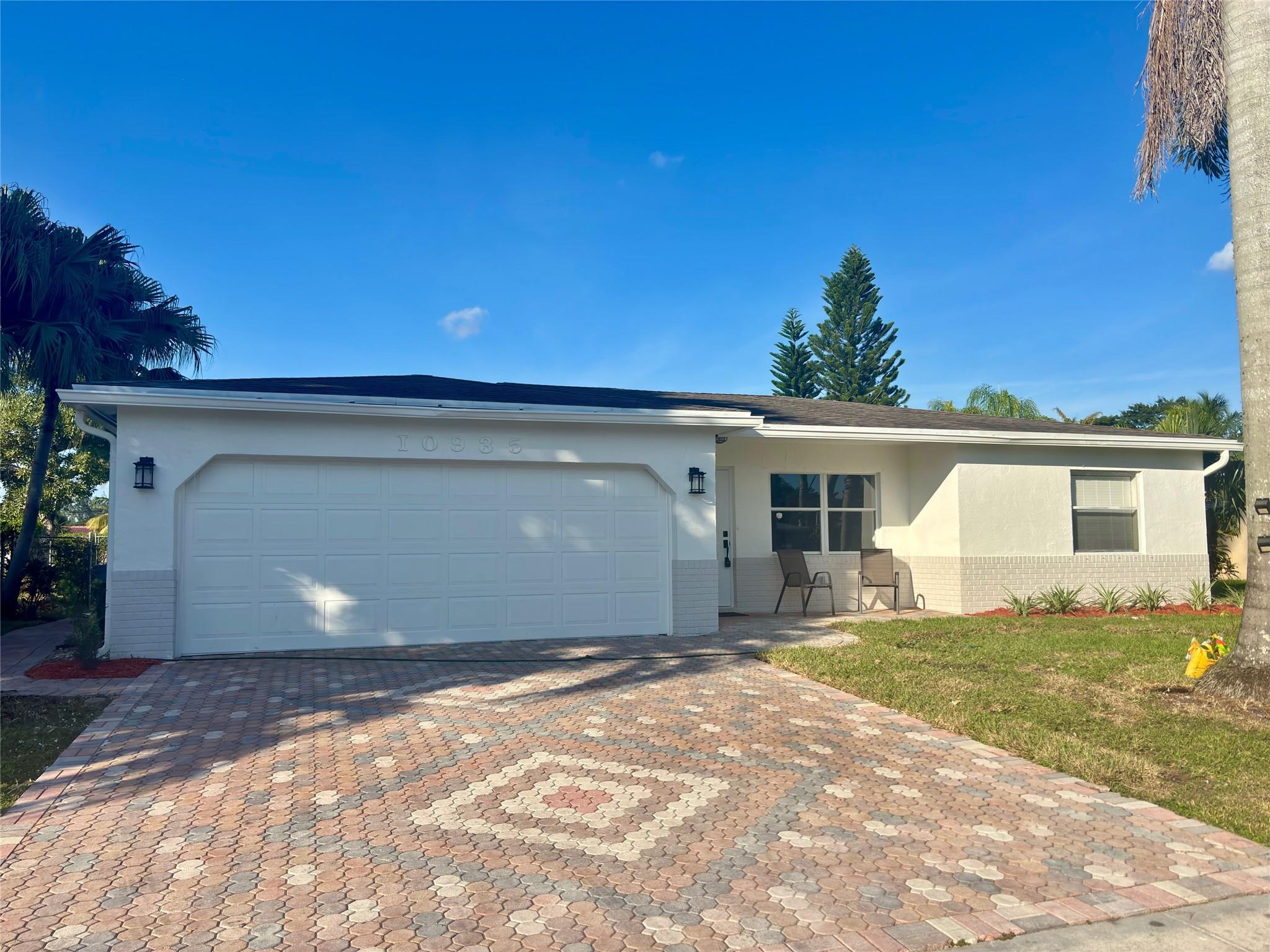Photo for 10935 Gable Street, Boca Raton, FL 33428 - listing #FX-10537770 10935 Gable Street, Boca Raton, FL 33428