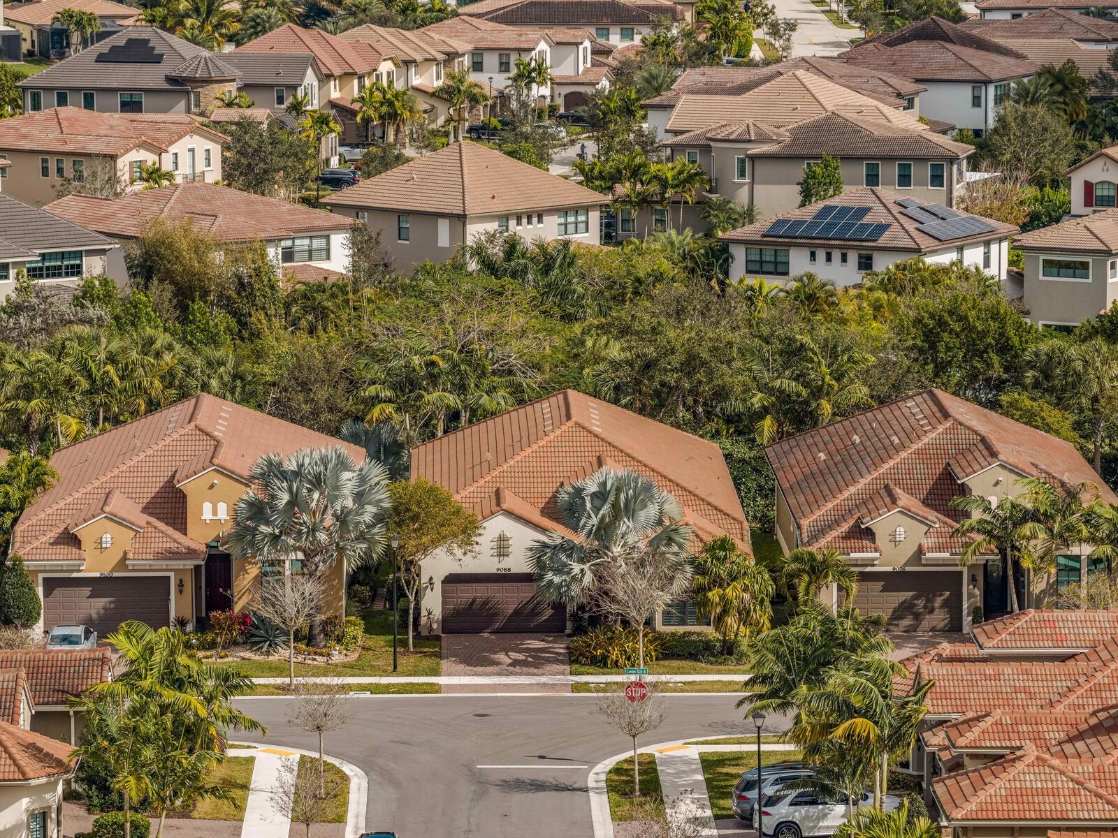 9088 E Leon Circle, Parkland, FL 33076