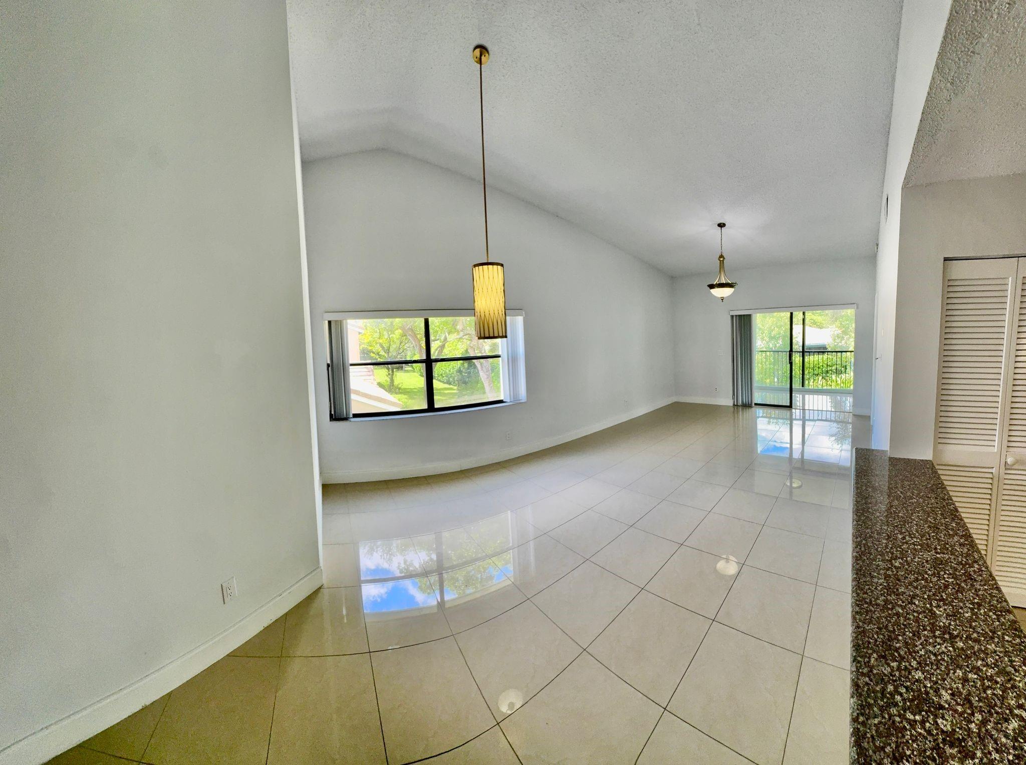 9657 N Riverside Drive 5H, Coral Springs, FL 33071