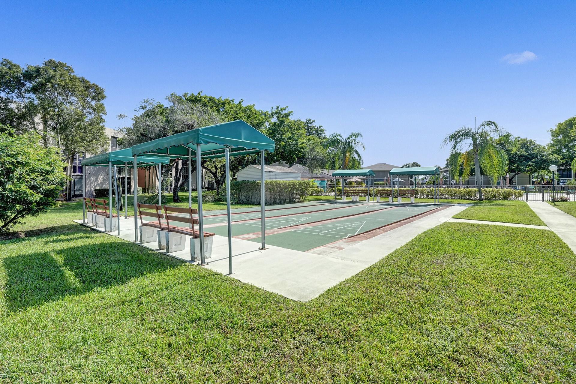 Photo for 7432 Ashmont Circle, 208, Tamarac, FL 33321 - Listing #FX-10525865 7432 Ashmont Circle, 208, Tamarac, FL 33321