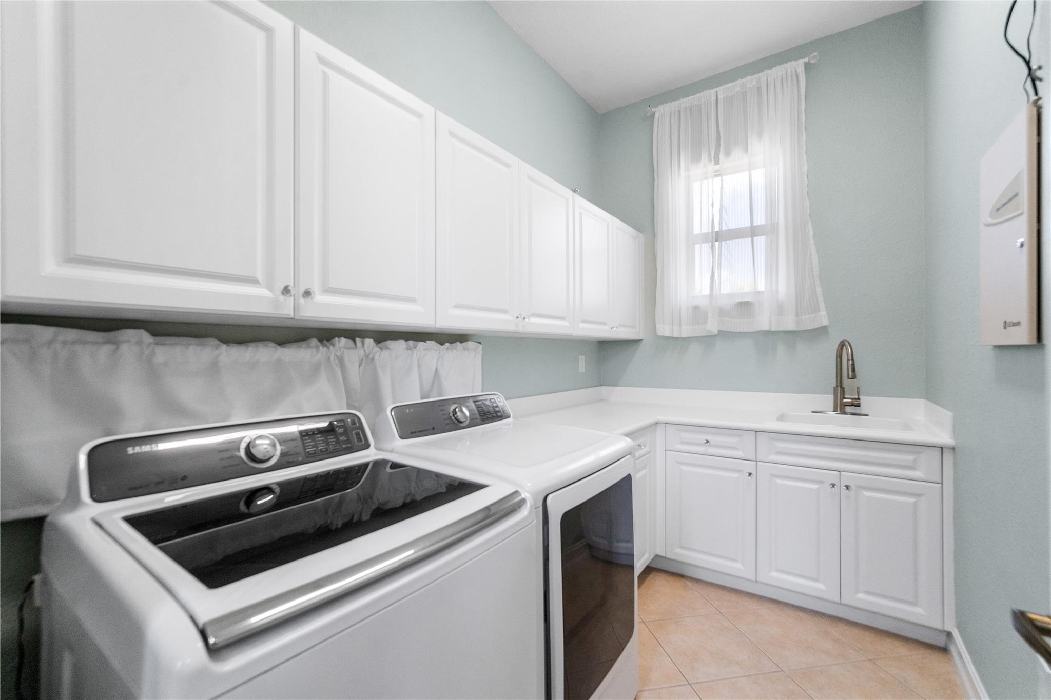 Photo for 11070 NW 78th Place, Parkland, FL 33076 - Listing #FX-10516496 11070 NW 78th Place, Parkland, FL 33076