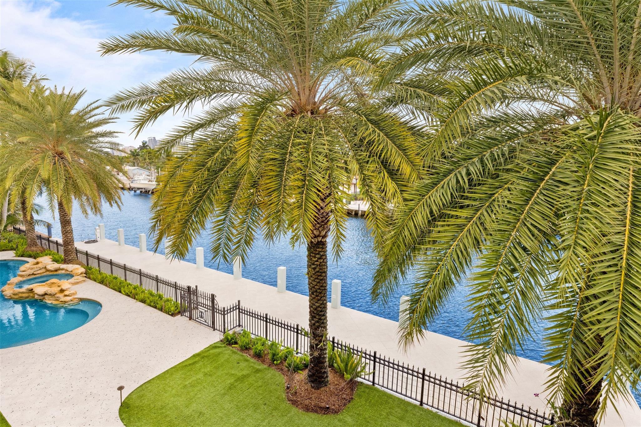 1739 SE 11th Street, Fort Lauderdale, FL 33316