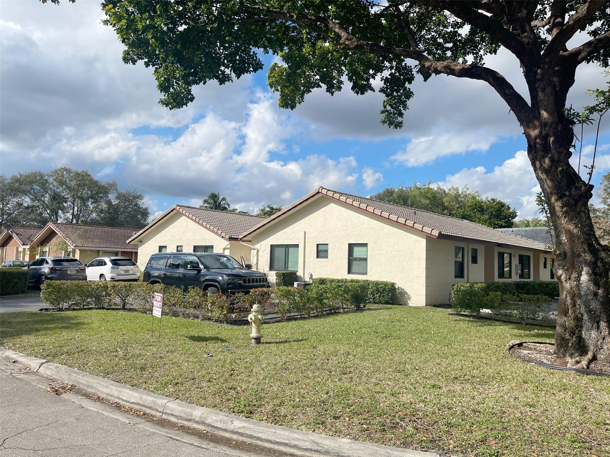 4104 NW 114th Avenue, Coral Springs, FL 33065
