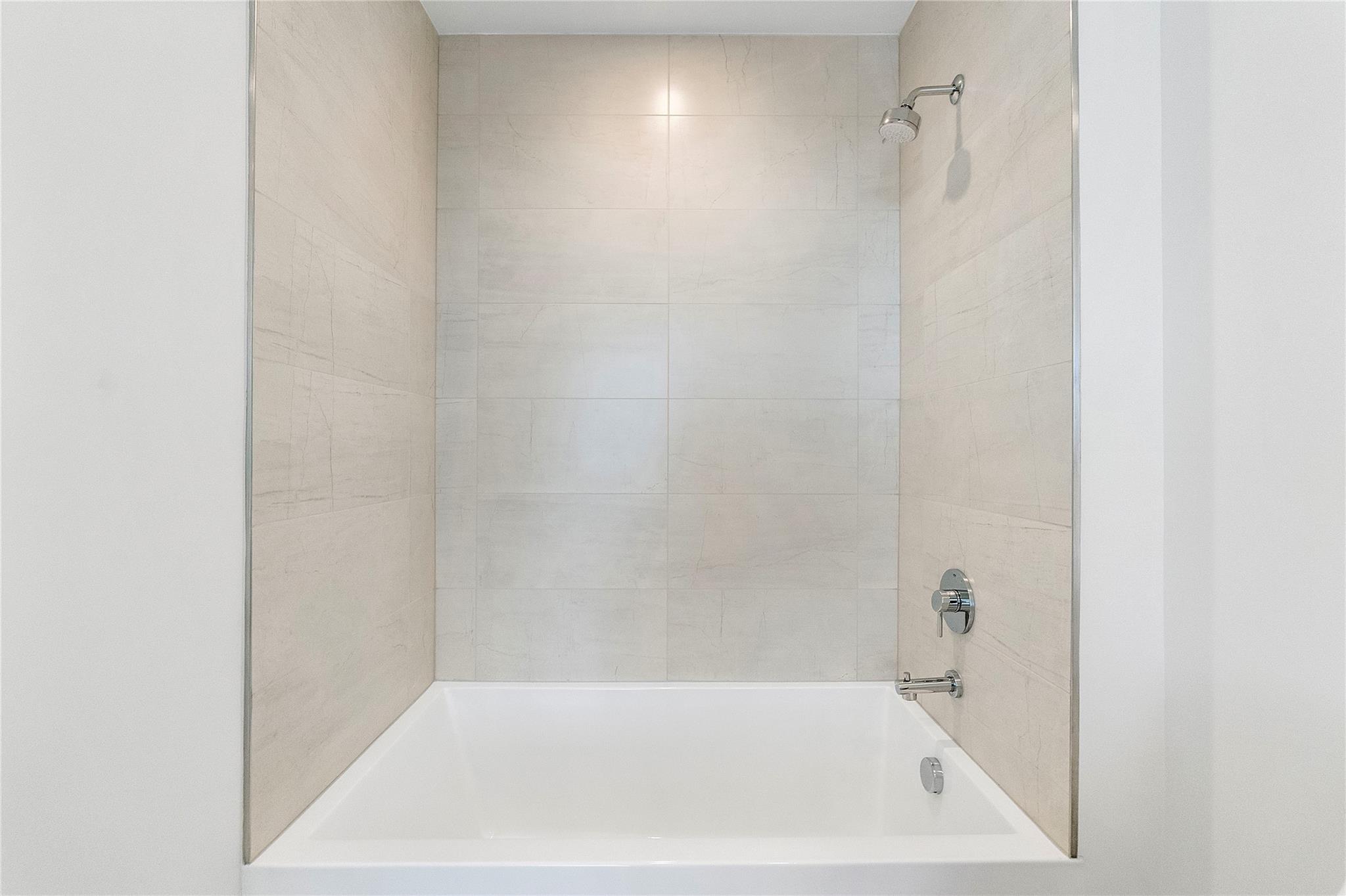 153 Seabreeze Boulevard 1203, Fort Lauderdale, FL 33304