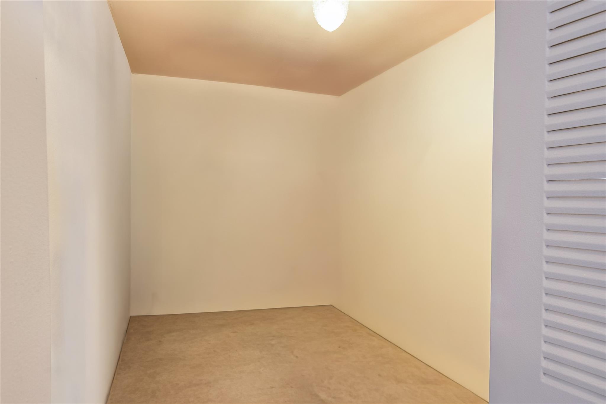 8725 Shadow Wood Boulevard 312, Coral Springs, FL 33071