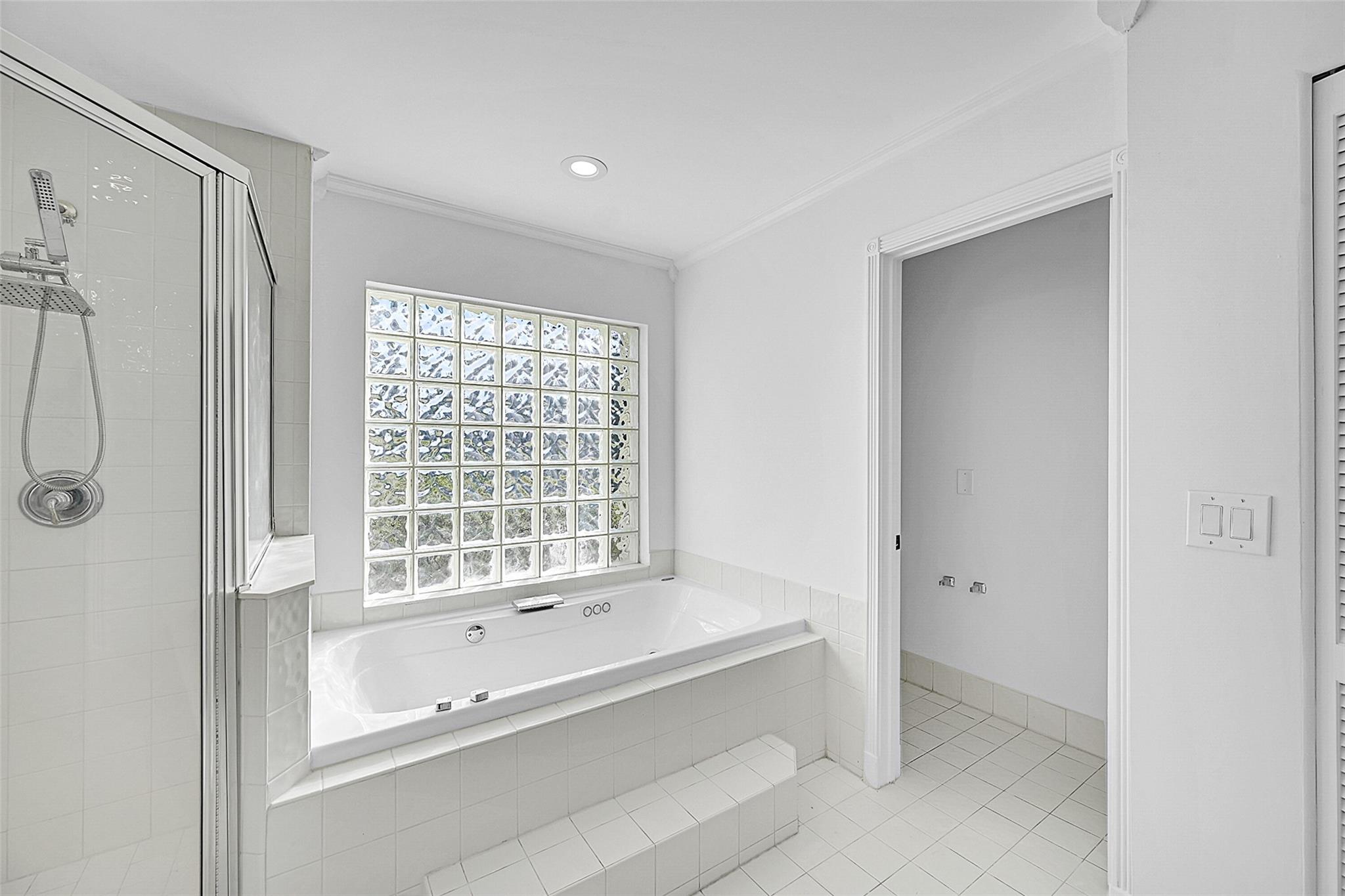 Photo for 618 Cypress Green Circle, Wellington, FL 33414 - Listing #FX-10480409 618 Cypress Green Circle, Wellington, FL 33414