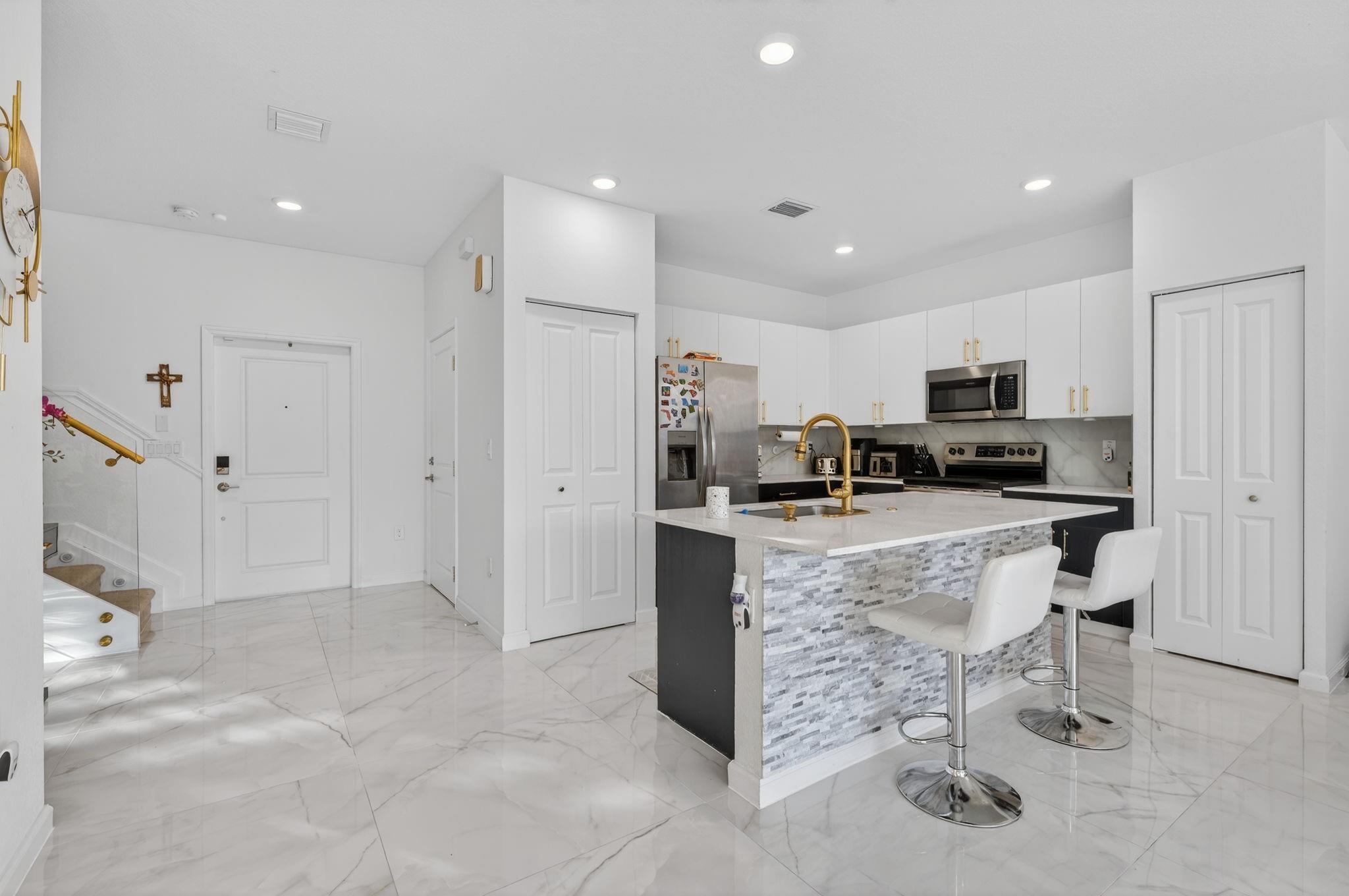 4668 NW 120th Way, Coral Springs, FL 33076