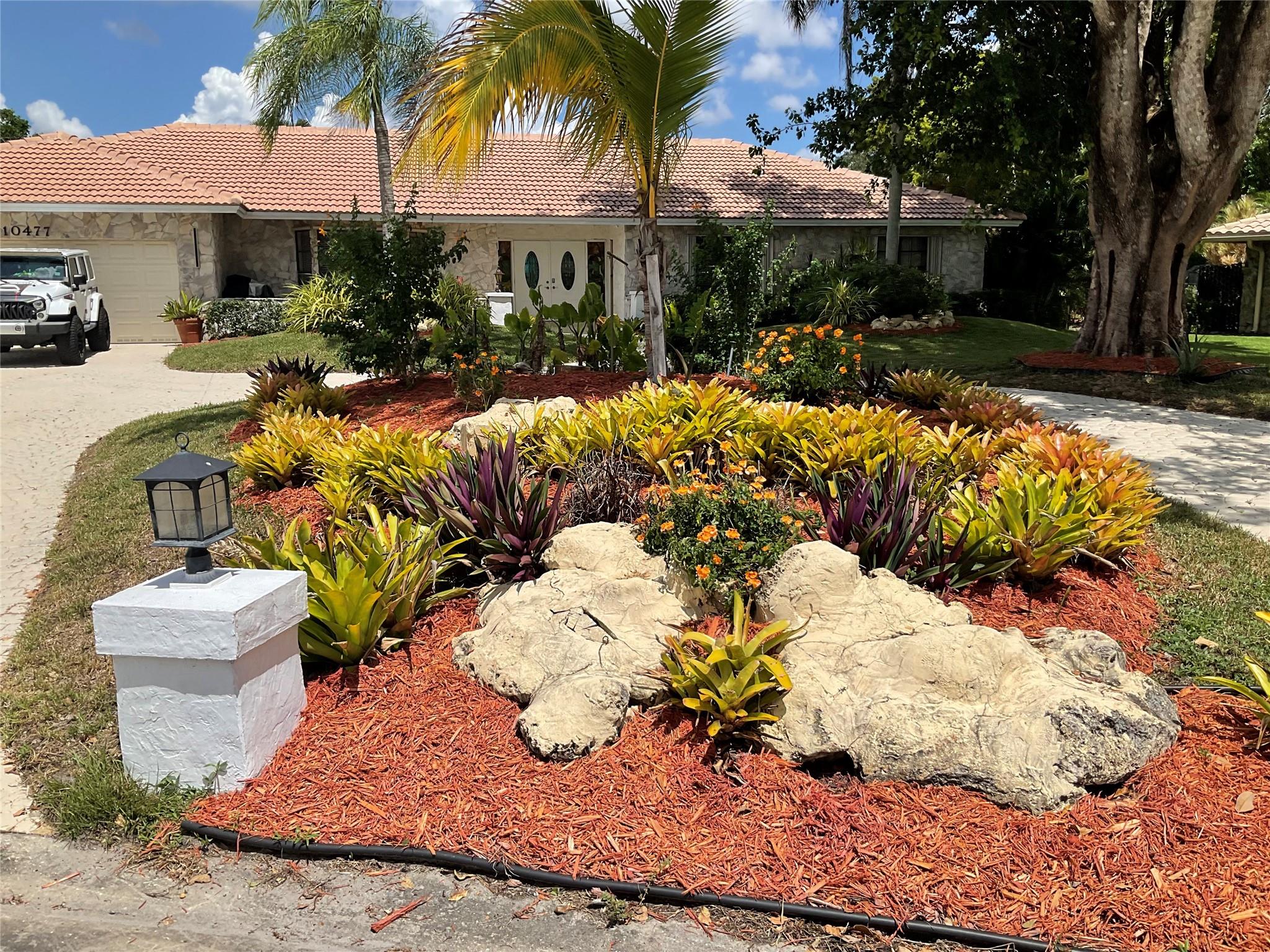 10477 NW 4th Street, Coral Springs, FL 33071