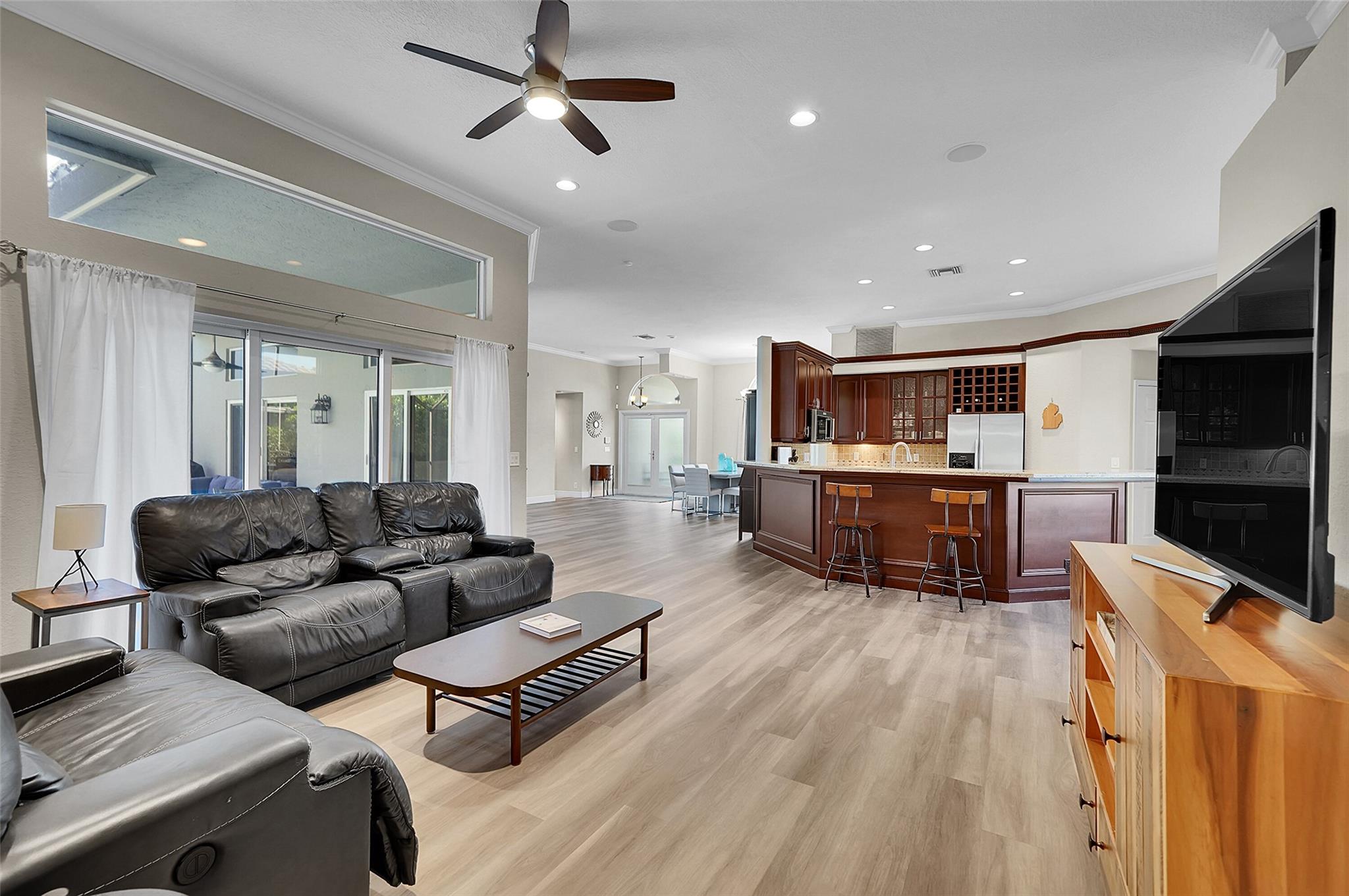 4983 NW 107th Avenue, Coral Springs, FL 33076