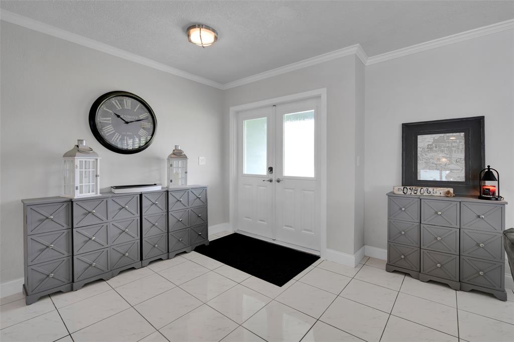 Photo for 5880 SW 19th Street, Plantation, FL 33317 - Listing #FX-10436185 5880 SW 19th Street, Plantation, FL 33317
