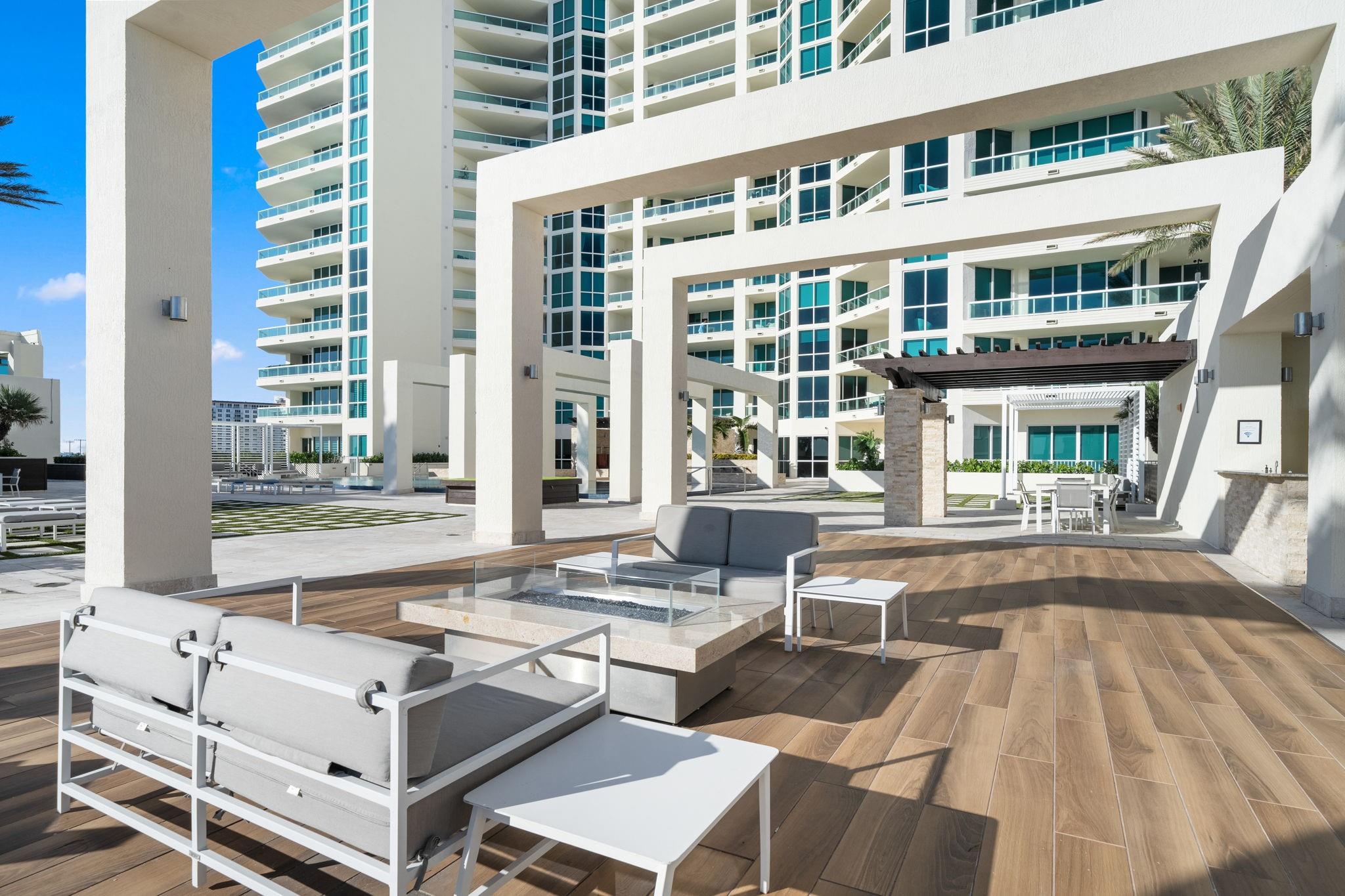 Photo for 101 S Fort Lauderdale Beach Boulevard, 1907, Fort Lauderdale, FL 33316 - Listing #FX-10511677 101 S Fort Lauderdale Beach Boulevard, 1907, Fort Lauderdale, FL 33316