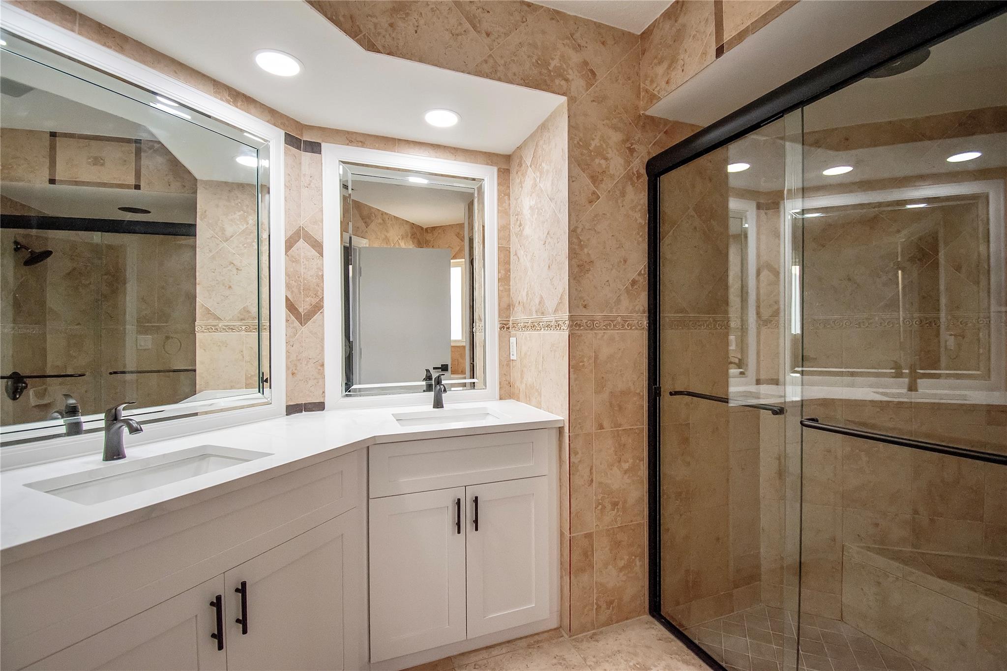 9107 Chatsworth Cascades Circle, Boca Raton, FL 33434