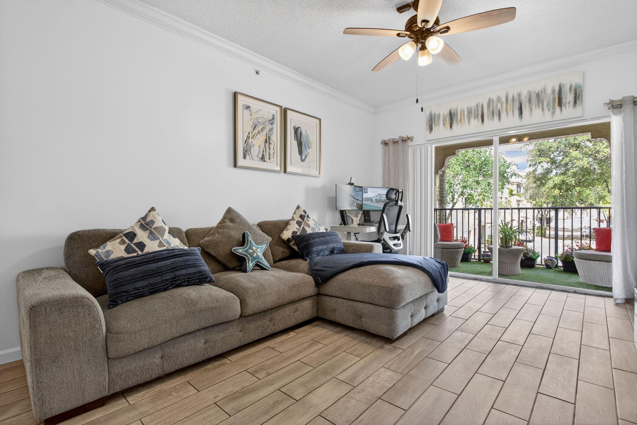 5980 W Sample Road 204, Coral Springs, FL 33067