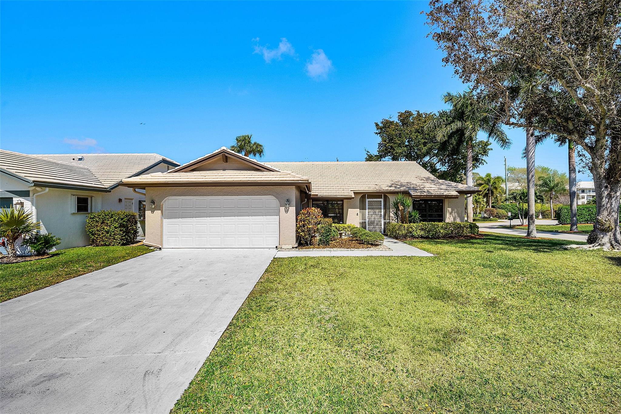 Corner lot in community right across from the Pool.