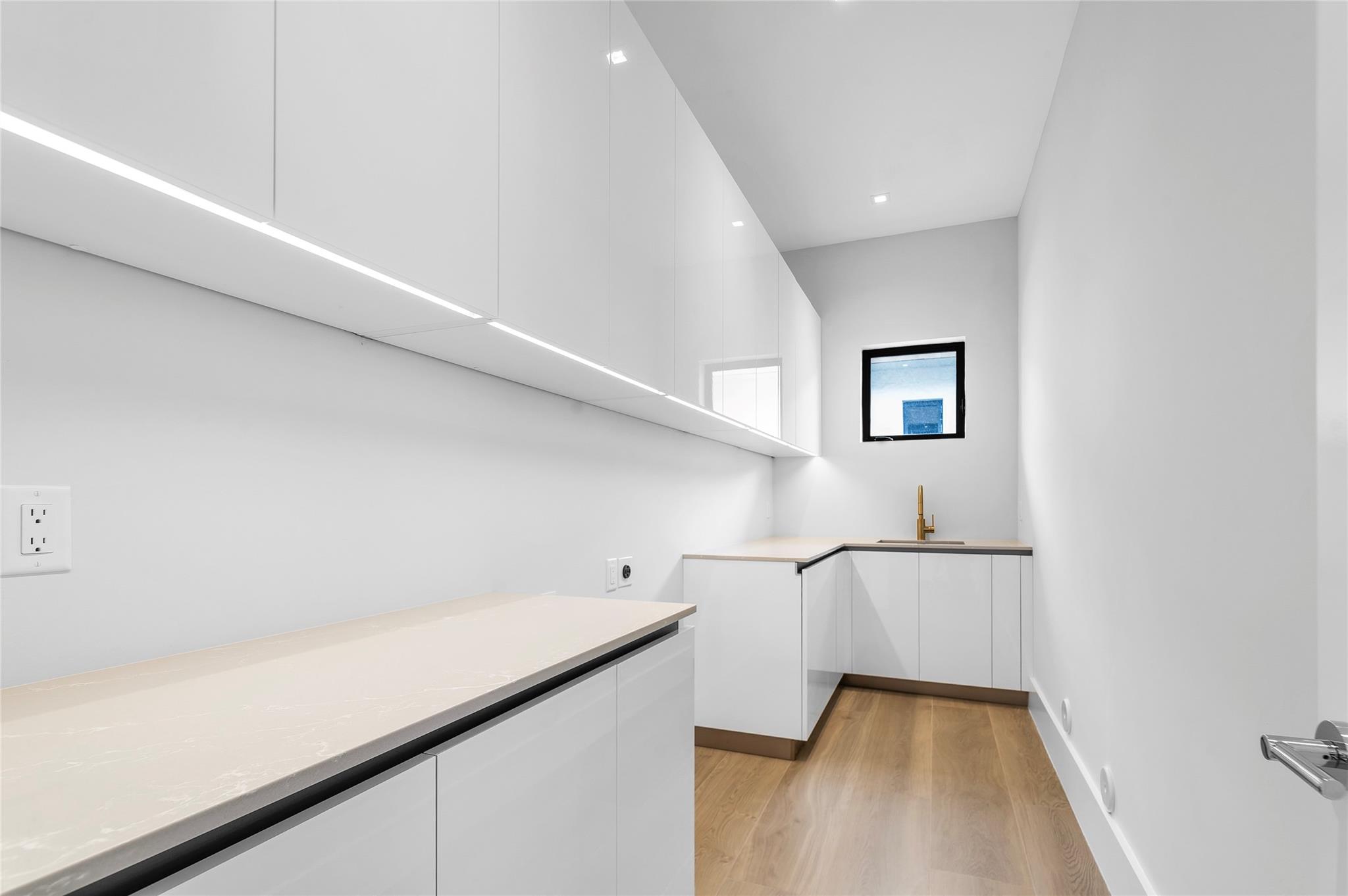 1957 Harbourview Drive, Fort Lauderdale, FL 33316