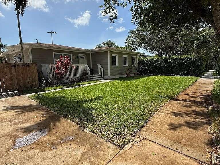 Photo for 4301 SW 60th Place, Miami, FL 33155 - listing #FX-10536539 4301 SW 60th Place, Miami, FL 33155