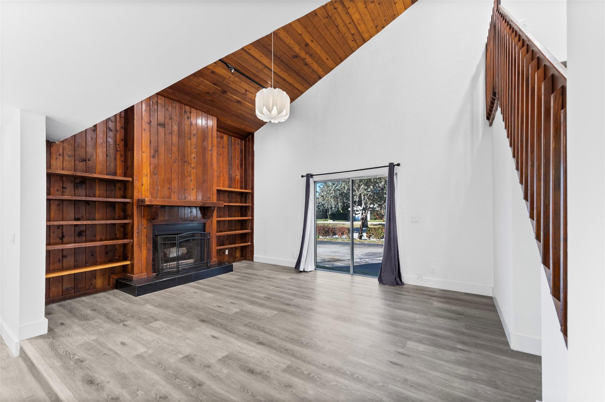 3951 Coral Springs Drive 21, Coral Springs, FL 33065