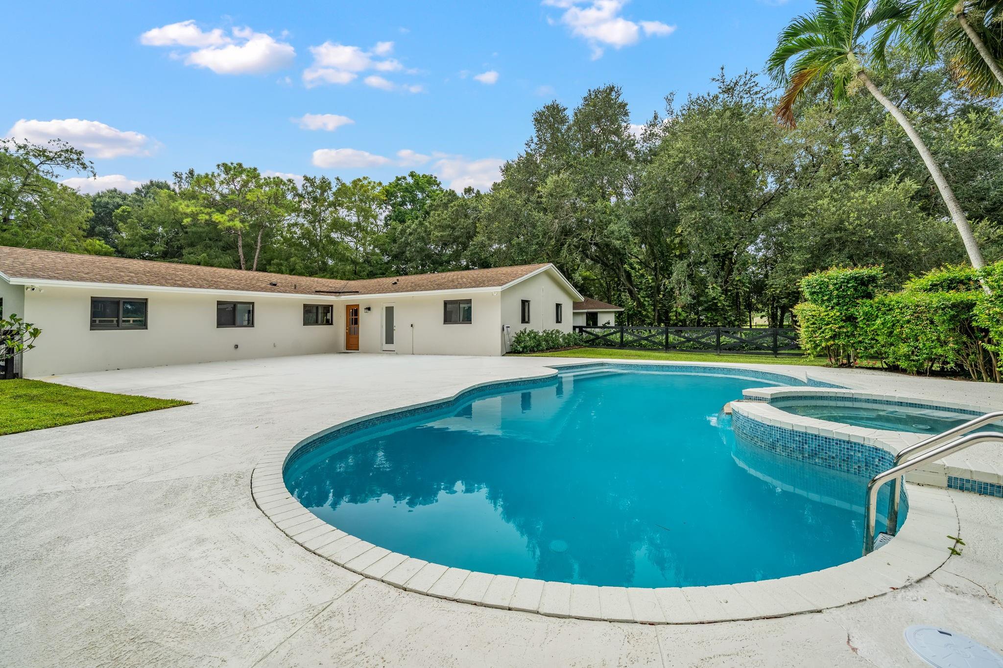 Photo for 3547 B Road, Loxahatchee Groves, FL 33470 - Listing #FX-10526166 3547 B Road, Loxahatchee Groves, FL 33470