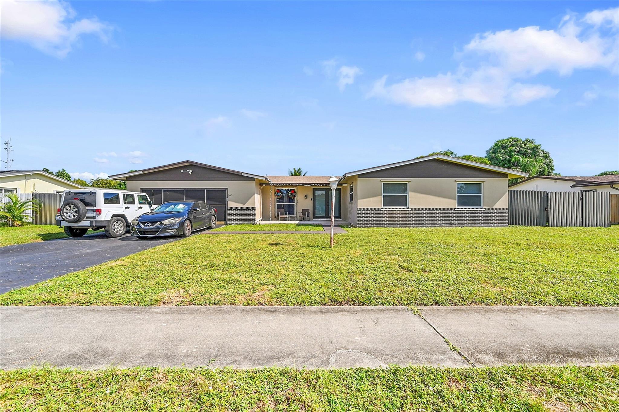 Photo for 300 W Kathy Lane, Margate, FL 33068 - listing #FX-10532340 300 W Kathy Lane, Margate, FL 33068