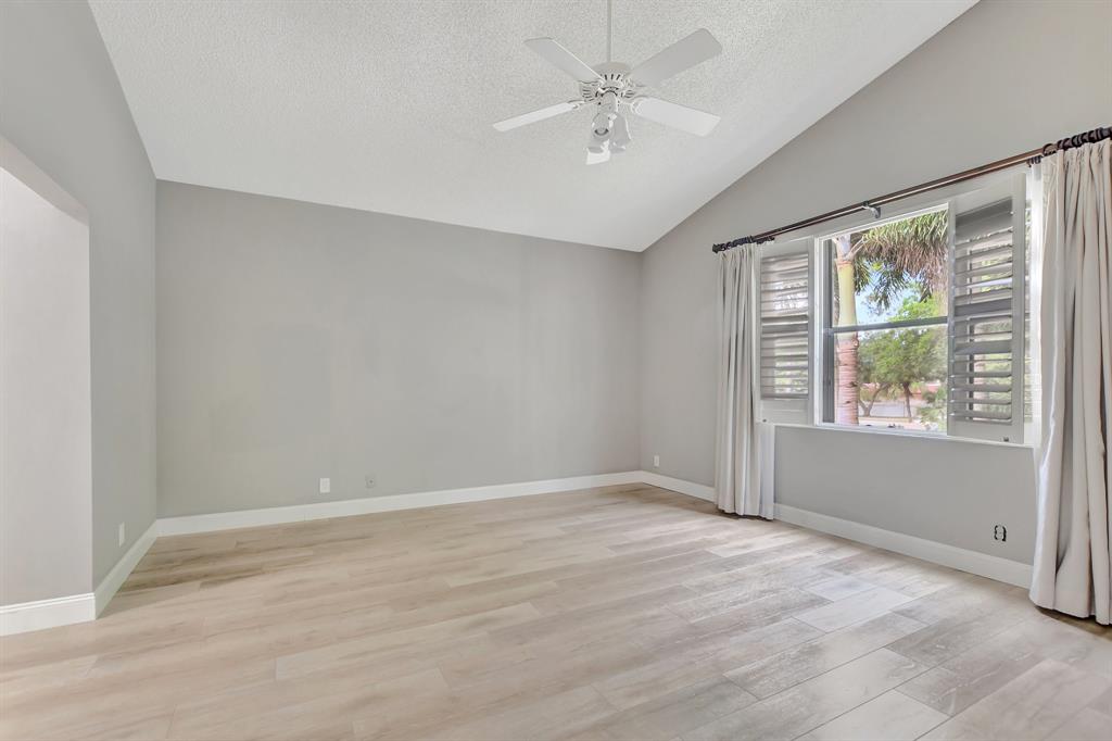 Photo for 5801 Coach House Circle, Unit E, Boca Raton, FL 33486 - Listing #FX-10436780 5801 Coach House Circle, Unit E, Boca Raton, FL 33486